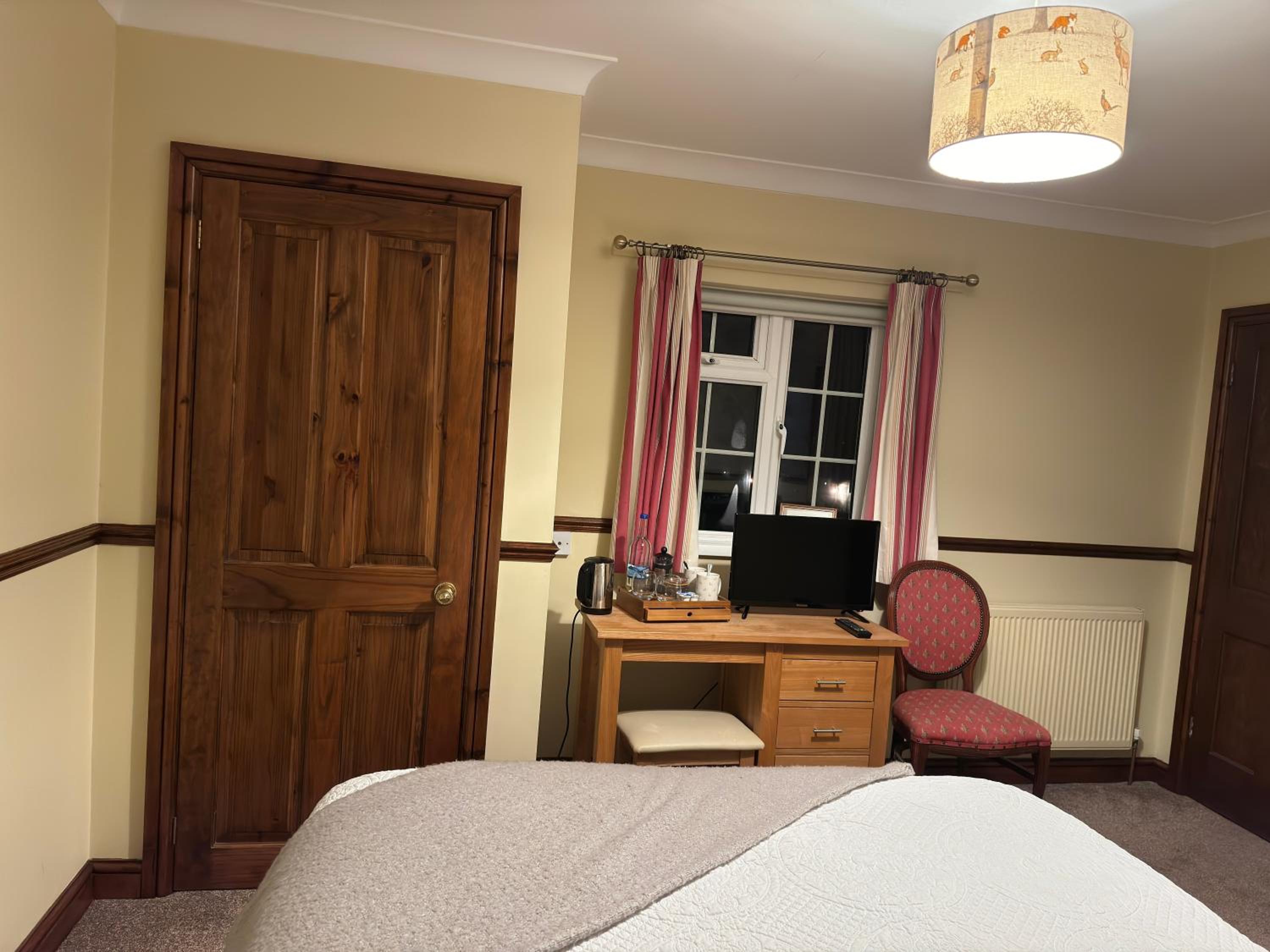 The George at Donyatt view 5
