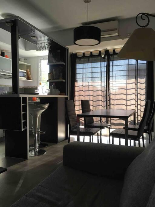 Modern and spacious apartment near the metro