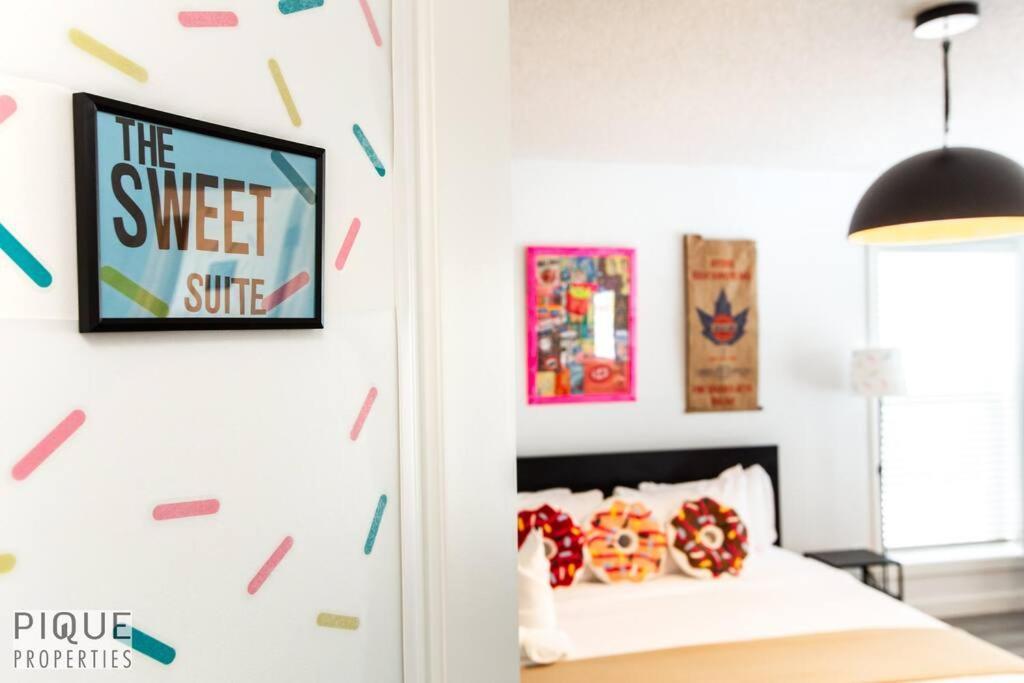 The Obsolete Suite - King Bed - Fireplace - Pet Friendly