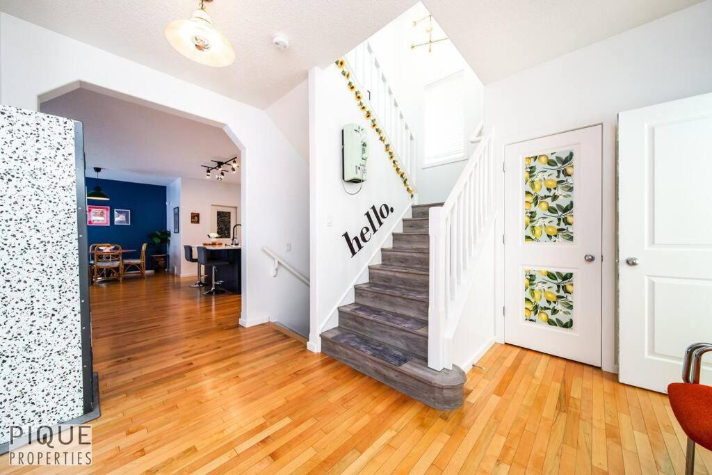 The Obsolete Suite - King Bed - Fireplace - Pet Friendly