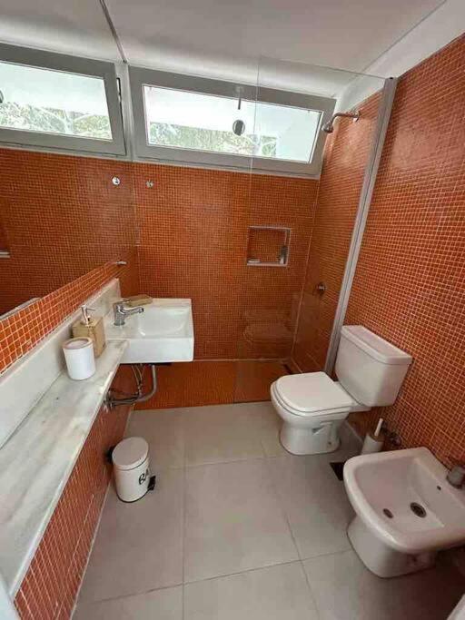 Casa en barrio Bosque Costa Esmeralda