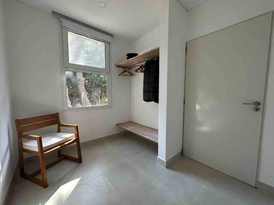 Casa en barrio Bosque Costa Esmeralda