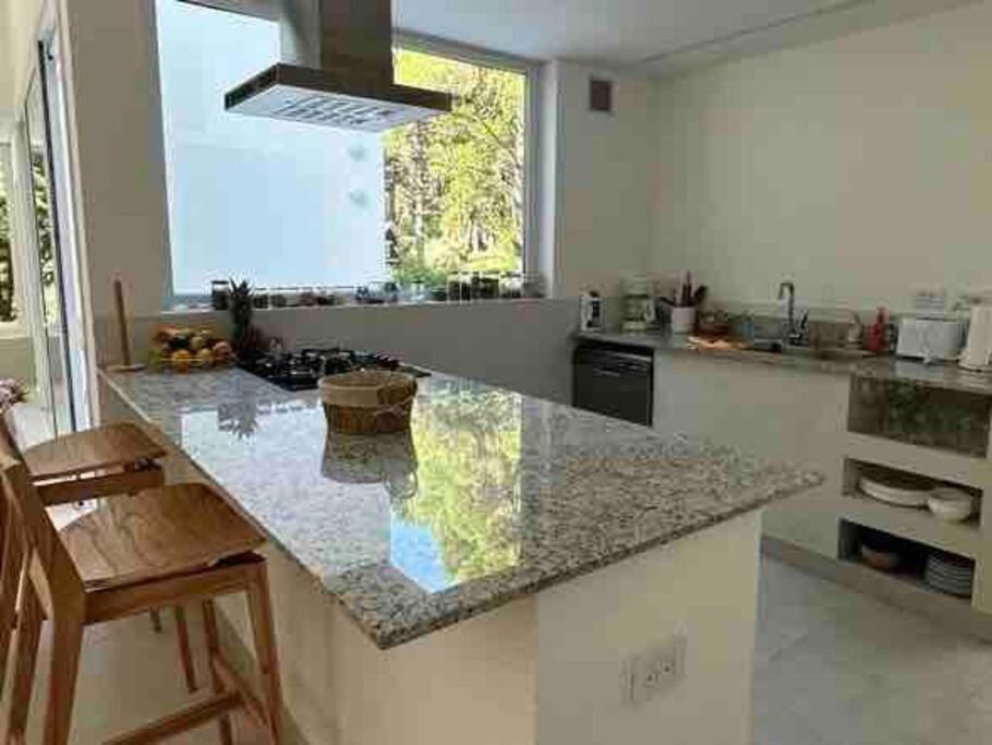 Casa en barrio Bosque Costa Esmeralda