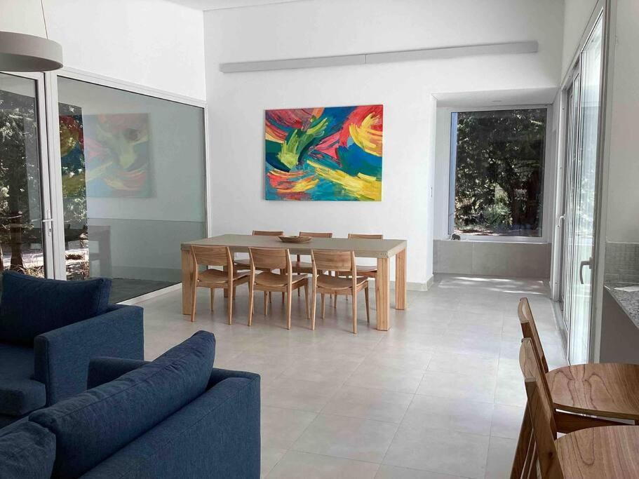 Casa en barrio Bosque Costa Esmeralda