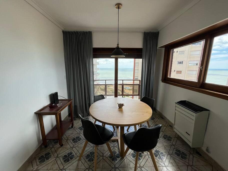 Dos ambientes vista al mar