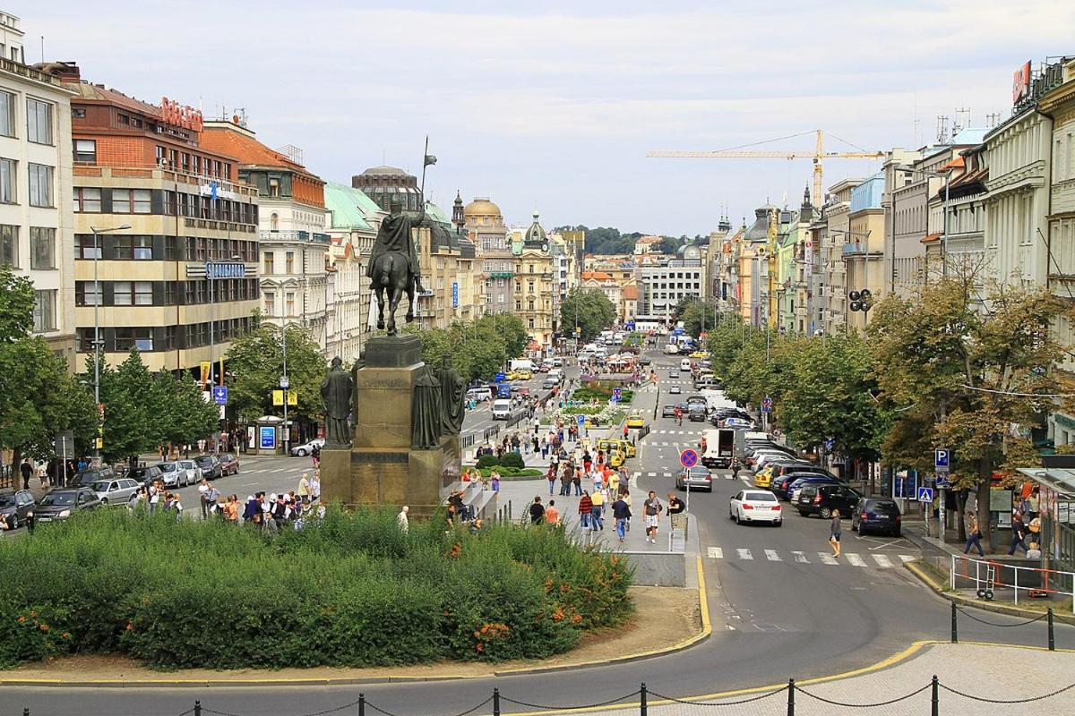 Wenceslas' Shi apartmen 02