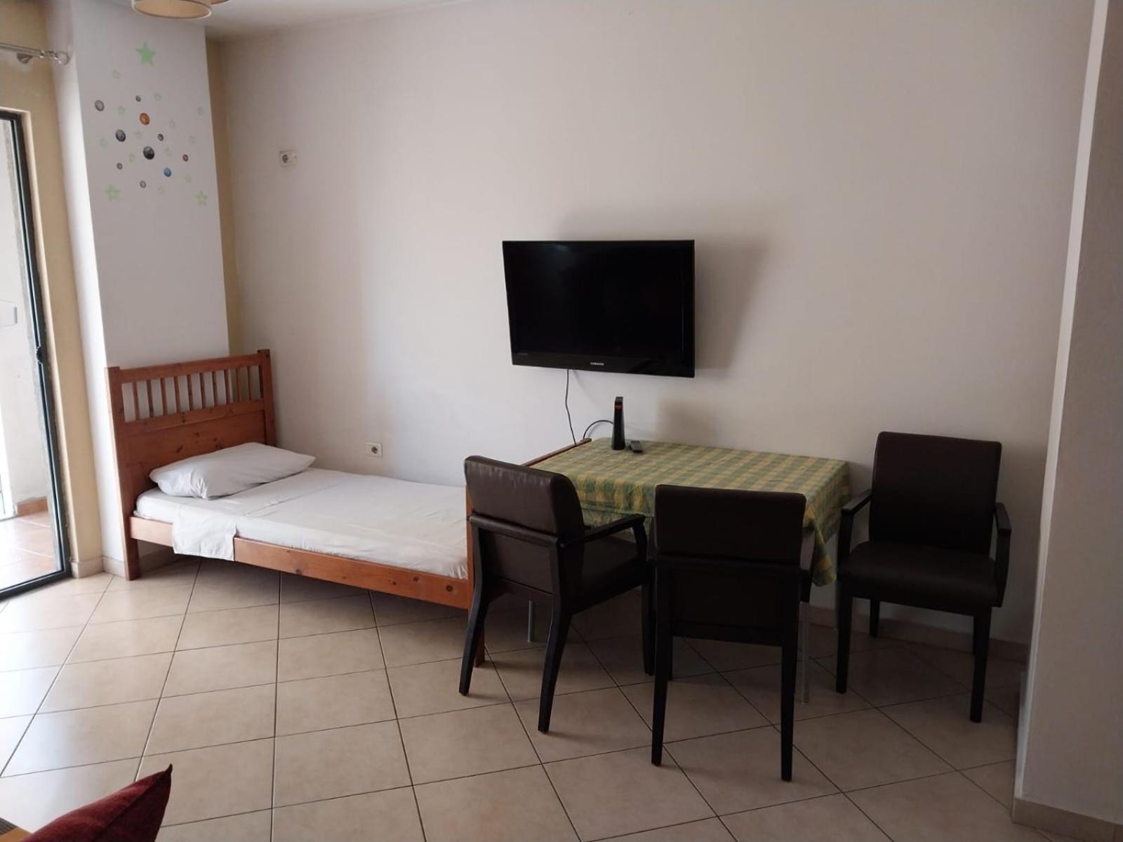 Home Sweet Home 3 - Guest House