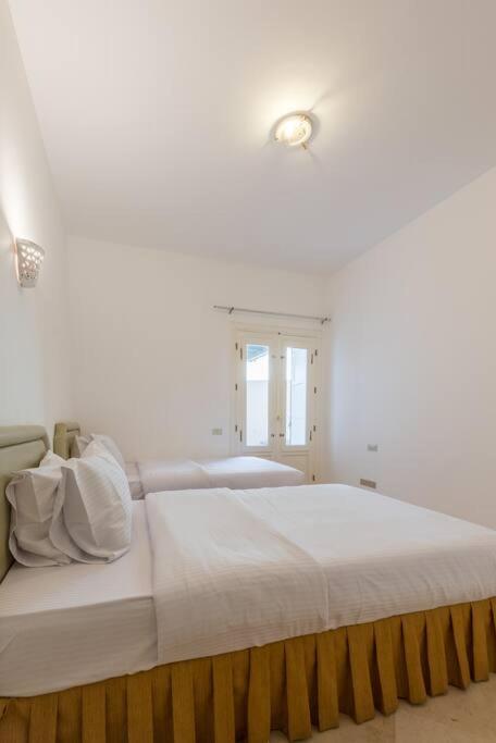 Abutig Marina flat ground floor