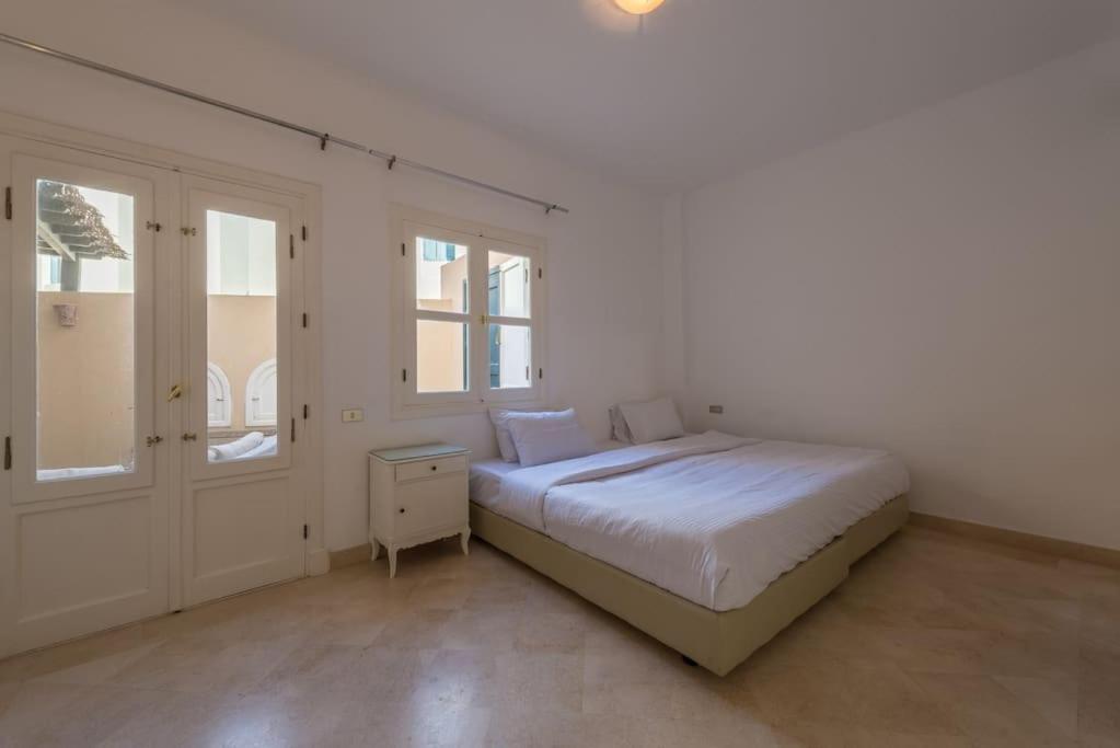 Abutig Marina flat ground floor