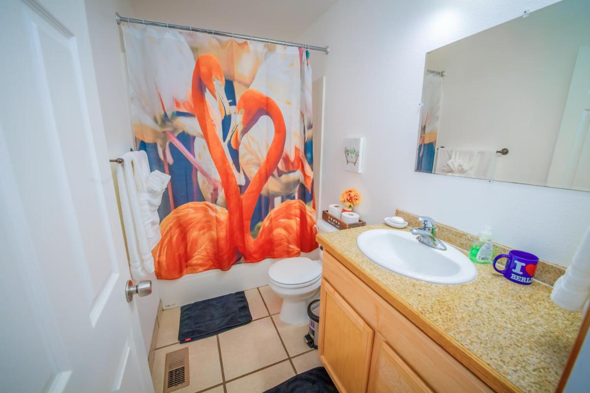 Albany Vacations - Cute Artsy7 Getaway, large parking, 20mins to OSU - Property Image 5