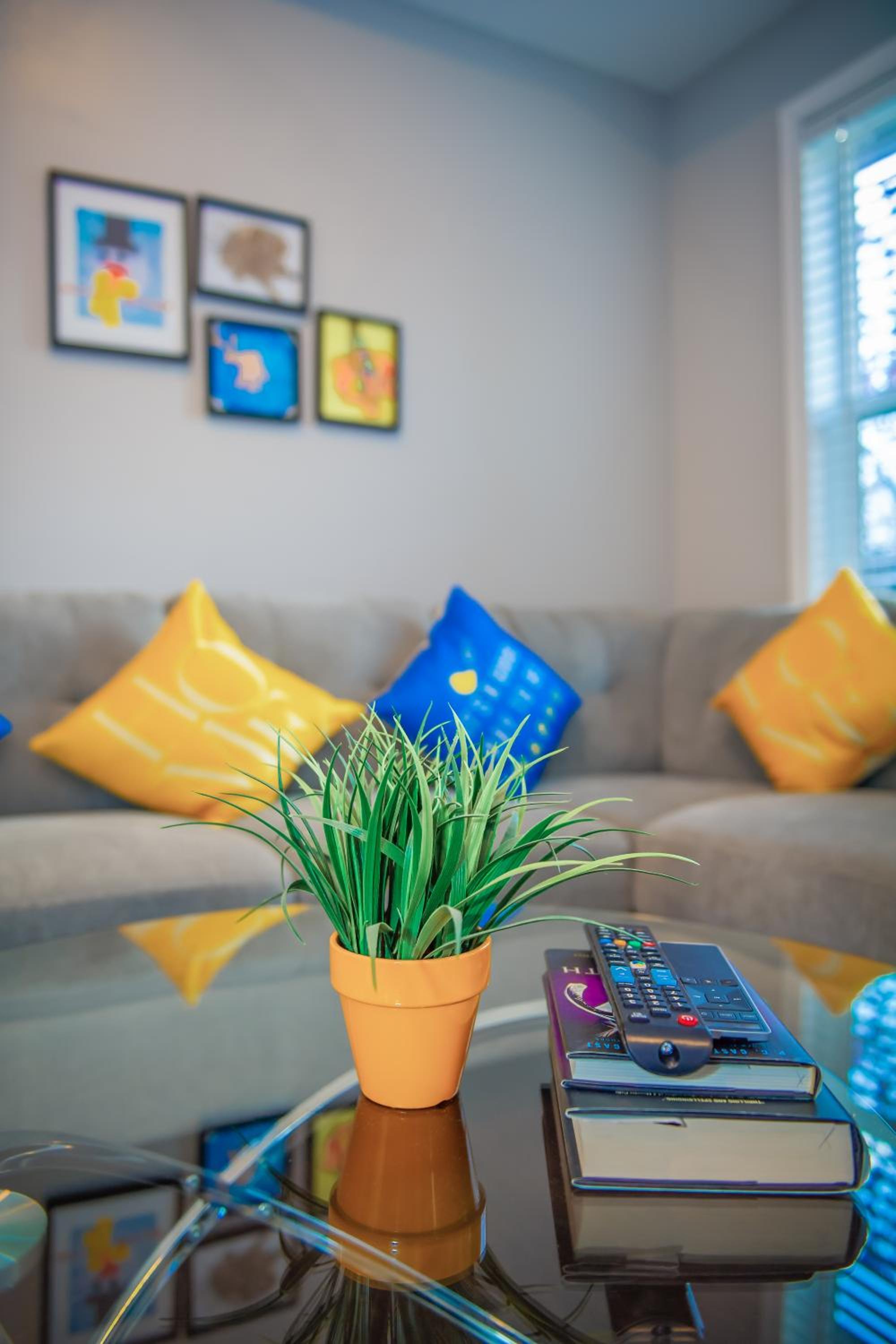 Albany Vacations - Cute Artsy7 Getaway, large parking, 20mins to OSU - Property Image 4