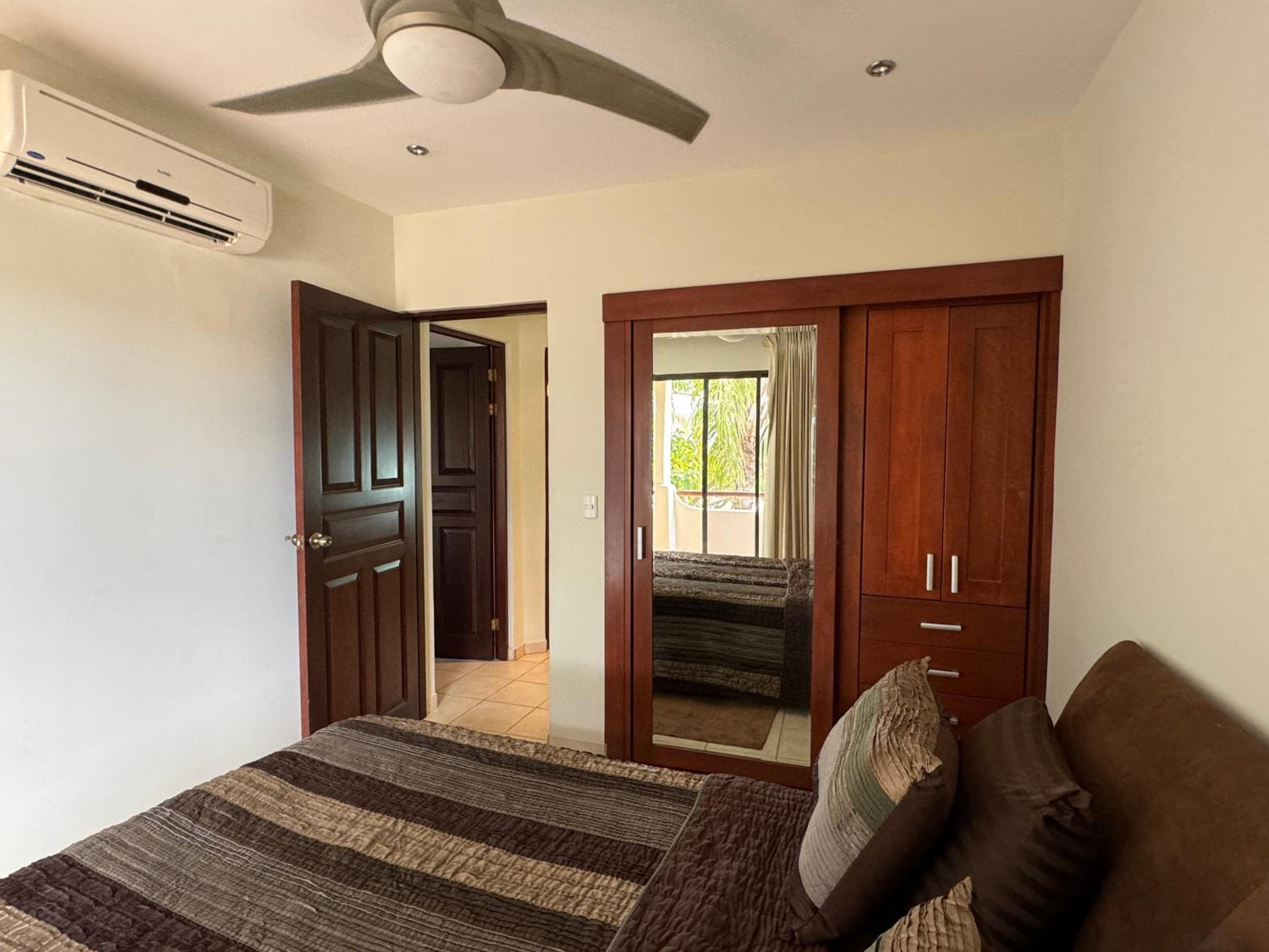 Breezy Paradise 2 bed2bath with mountain view