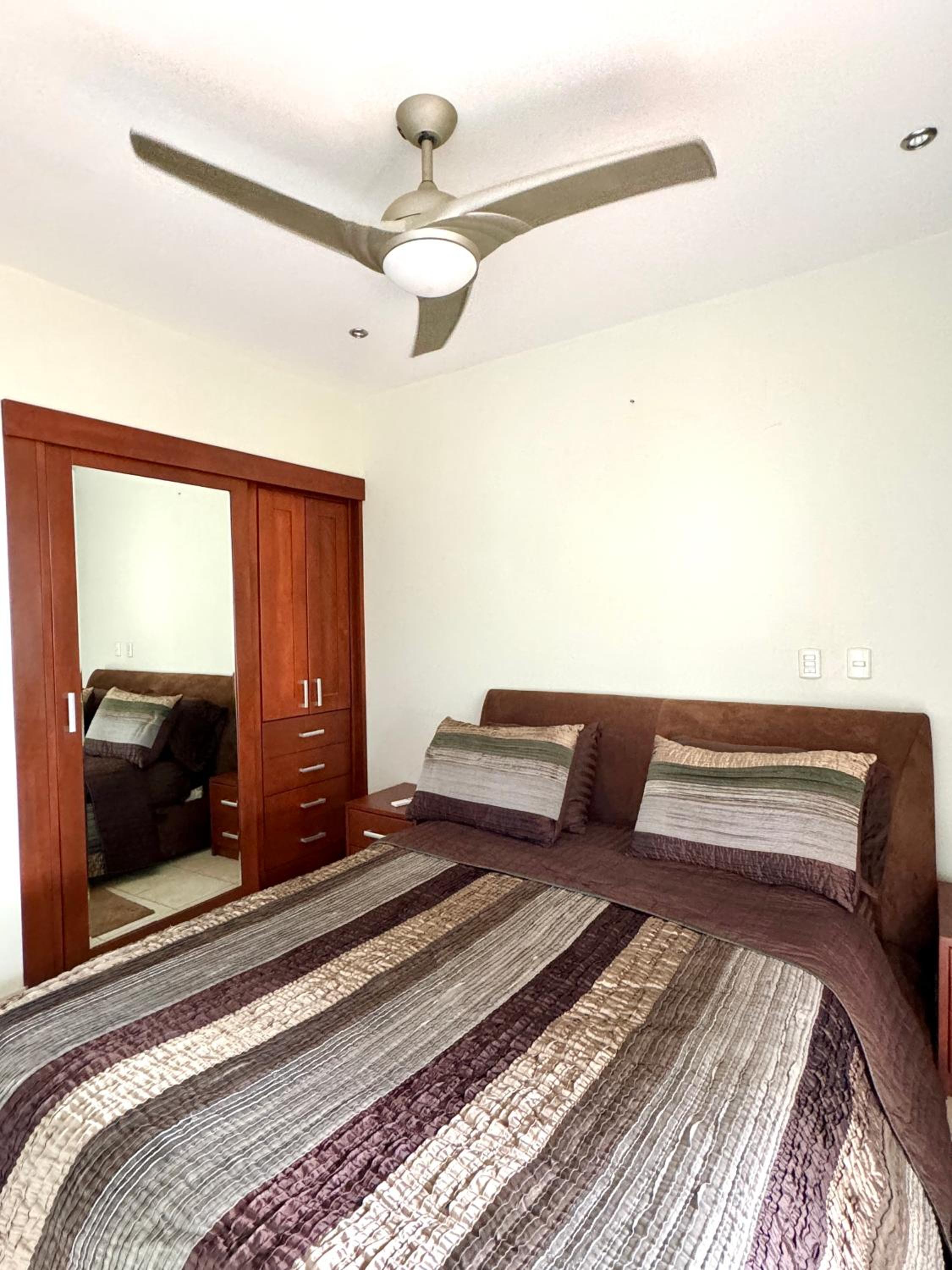 Breezy Paradise 2 bed2bath with mountain view