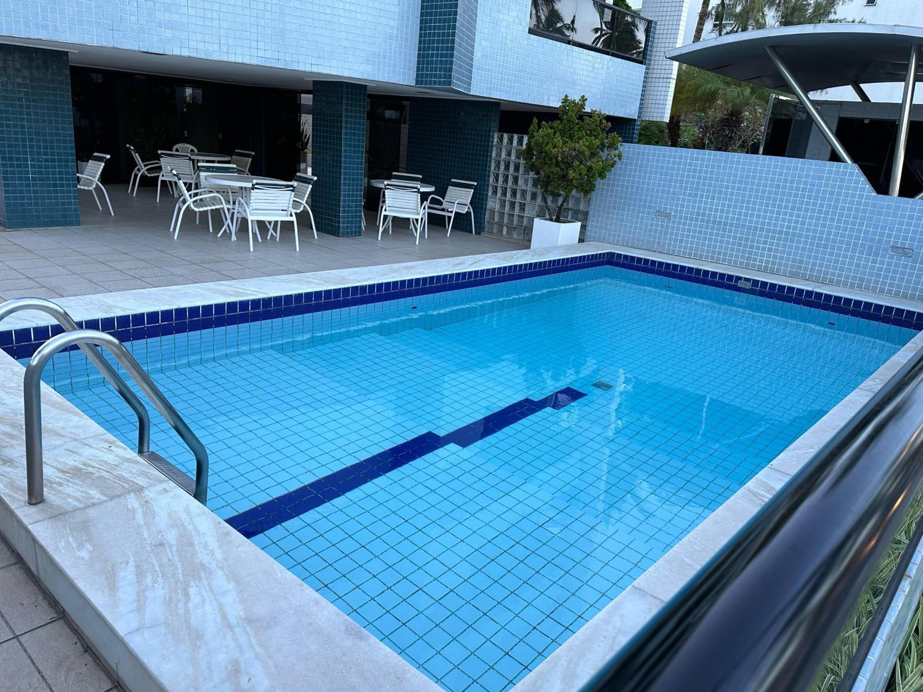 Apartamento na Av. Cabo Branco (BEIRA MAR)
