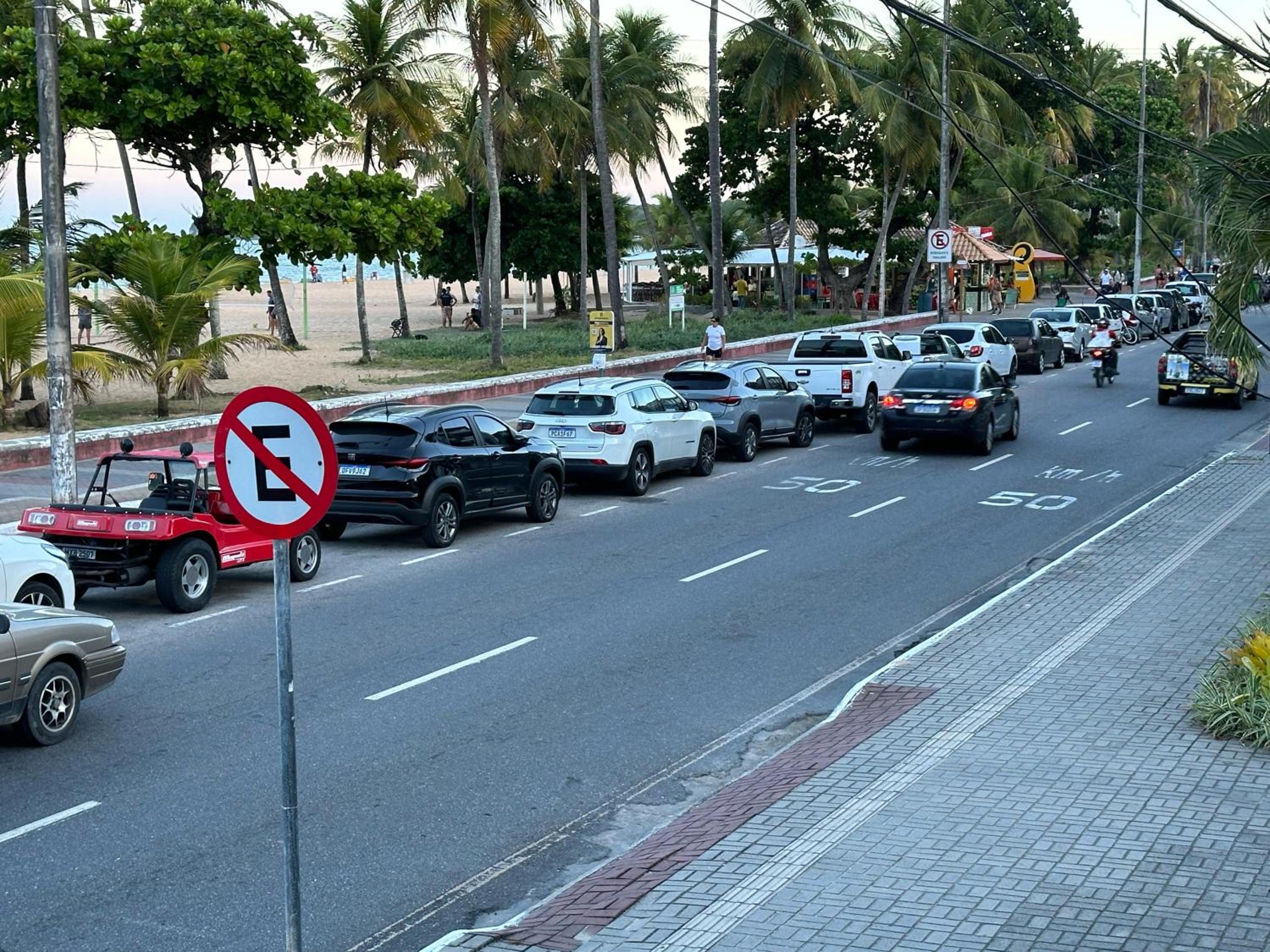 Apartamento na Av. Cabo Branco (BEIRA MAR)