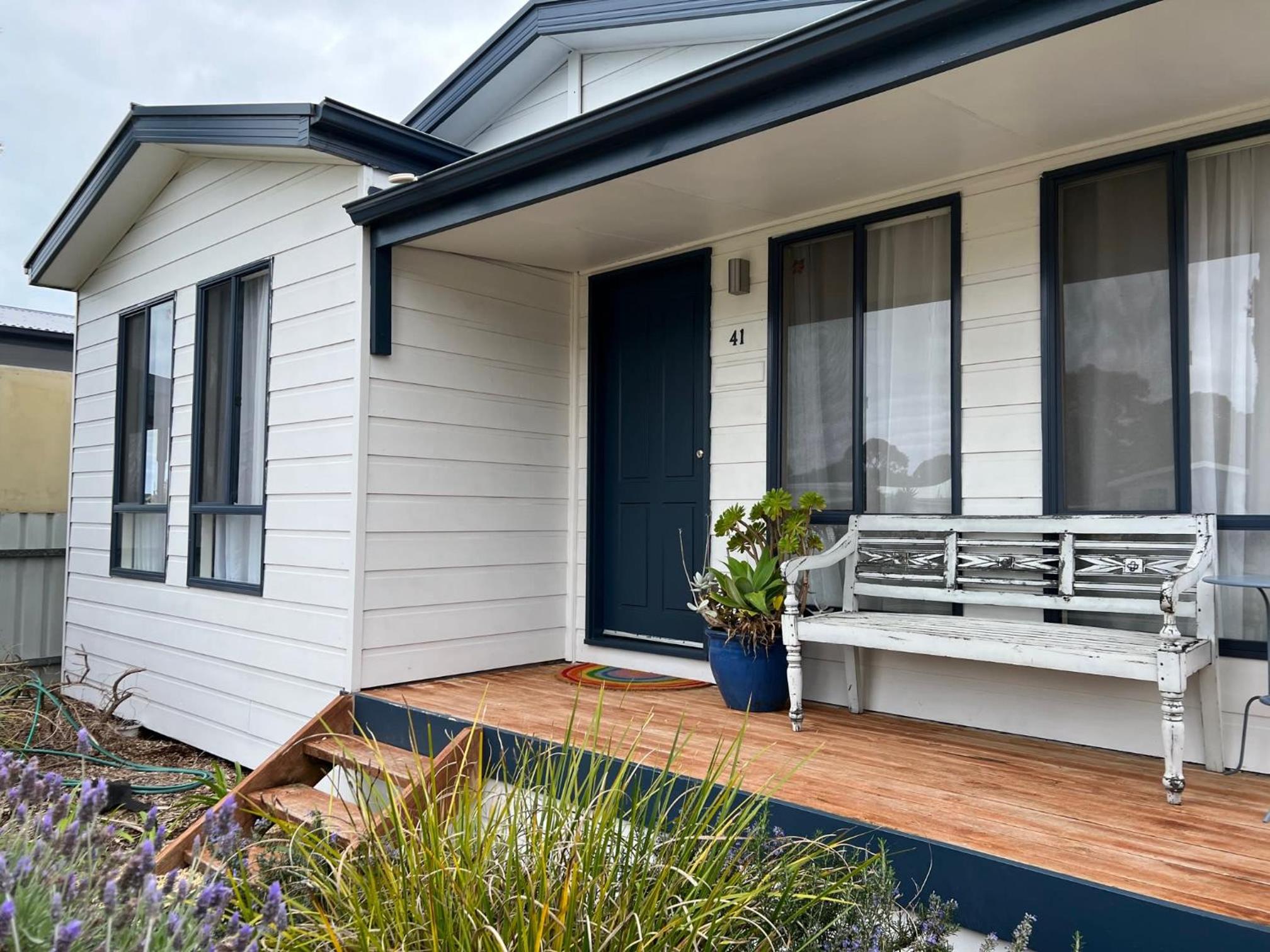 Clampetts Pet Friendly Close to Township