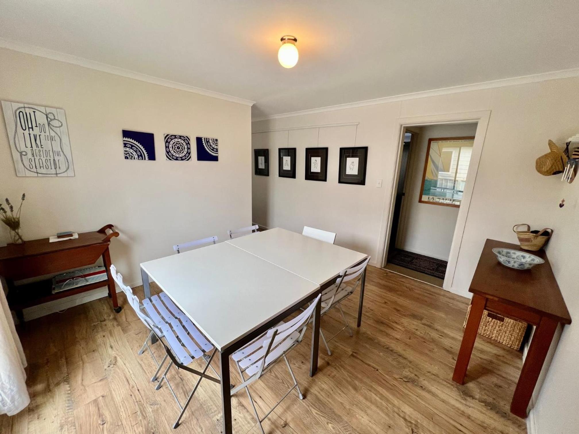 Clampetts Pet Friendly Close to Township