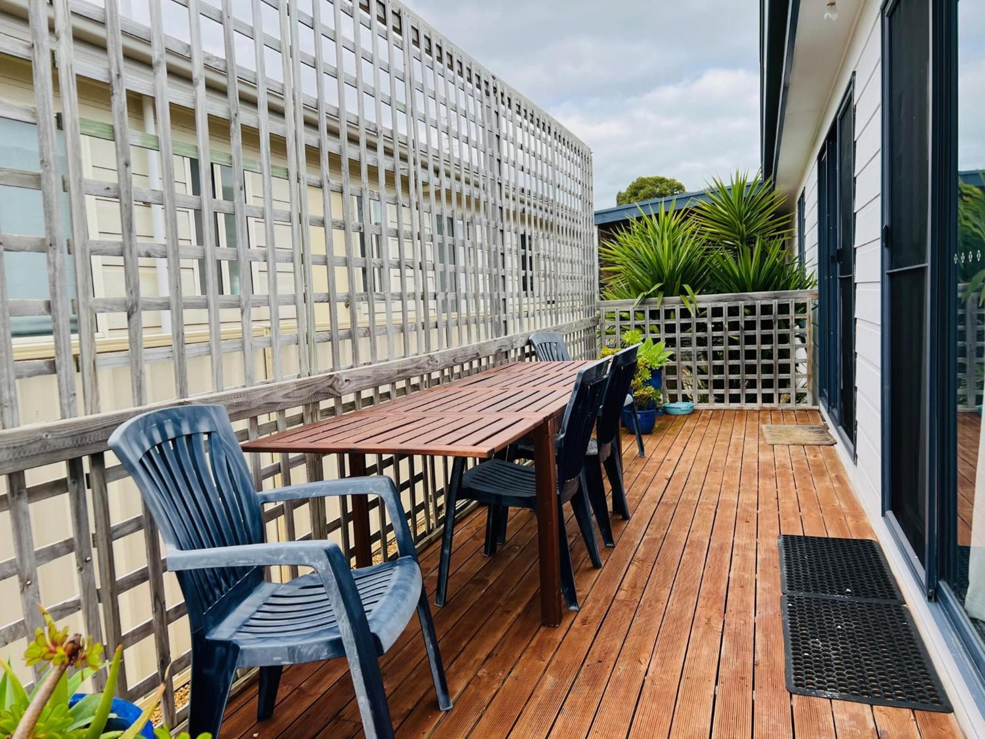 Clampetts Pet Friendly Close to Township