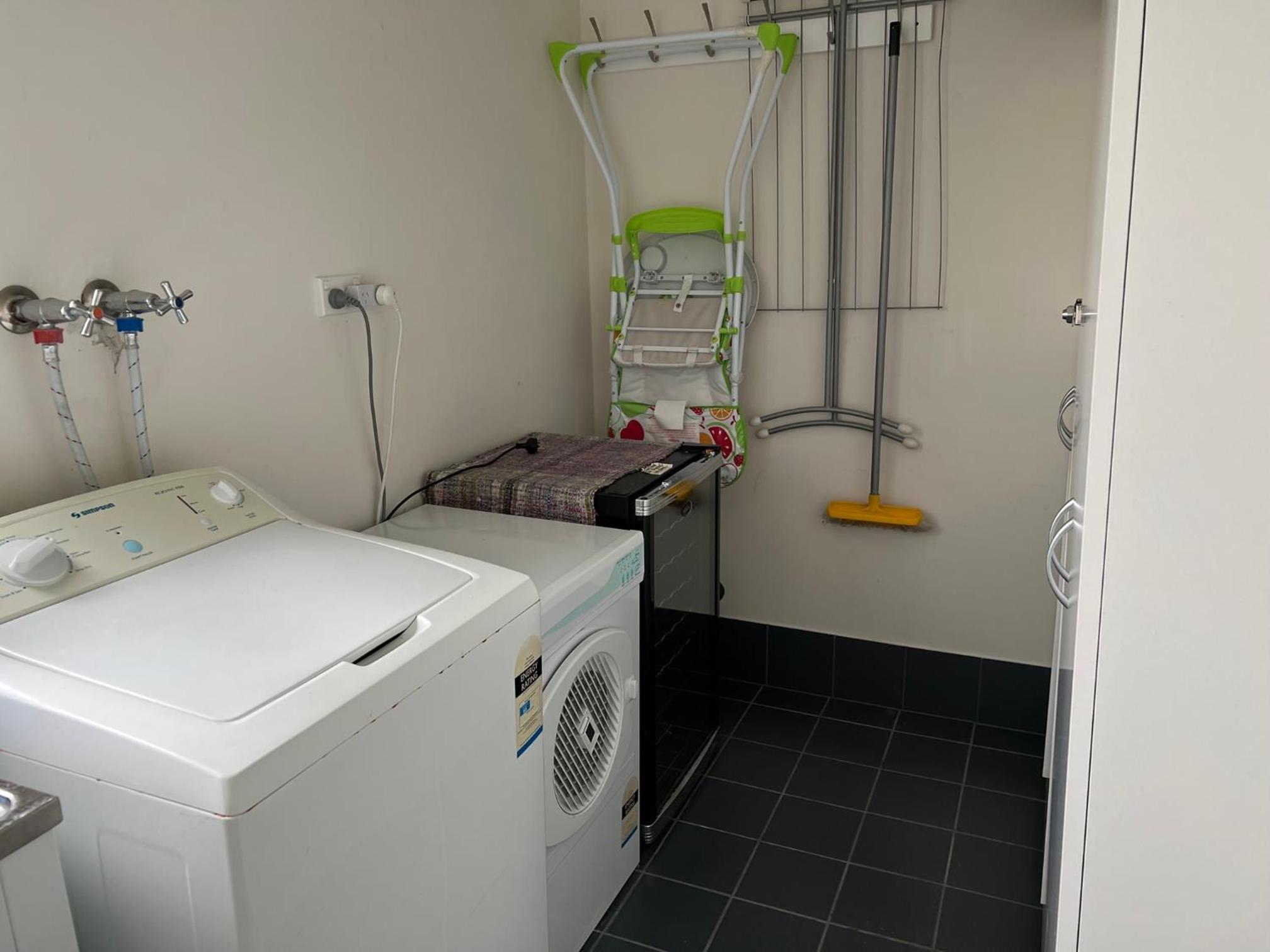 Clampetts Pet Friendly Close to Township