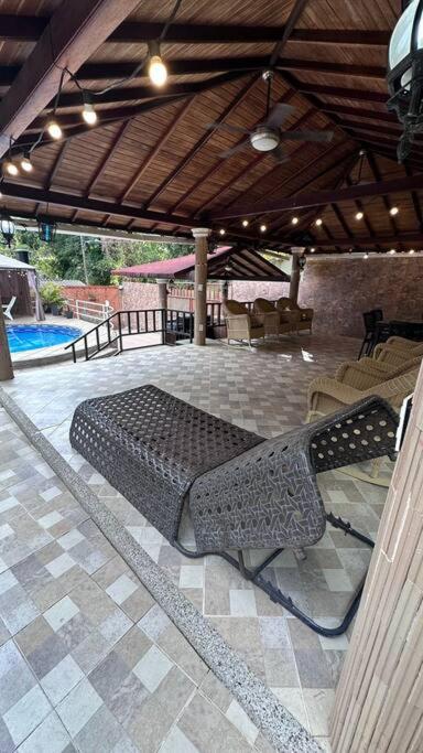 Cabaña con piscina en Minca