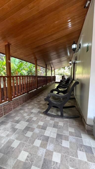 Cabaña con piscina en Minca