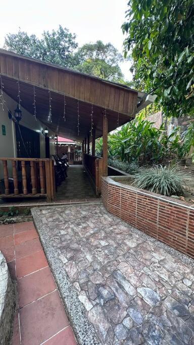 Cabaña con piscina en Minca