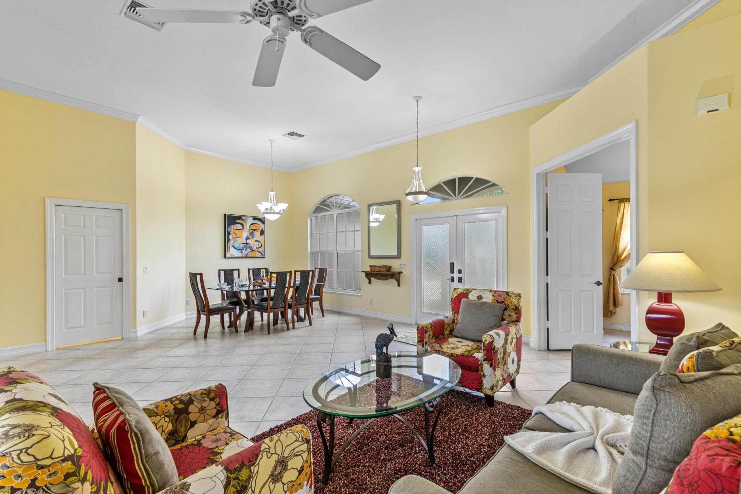 Updated and Luxurious 5BR Waterfront Oasis on Marco Island