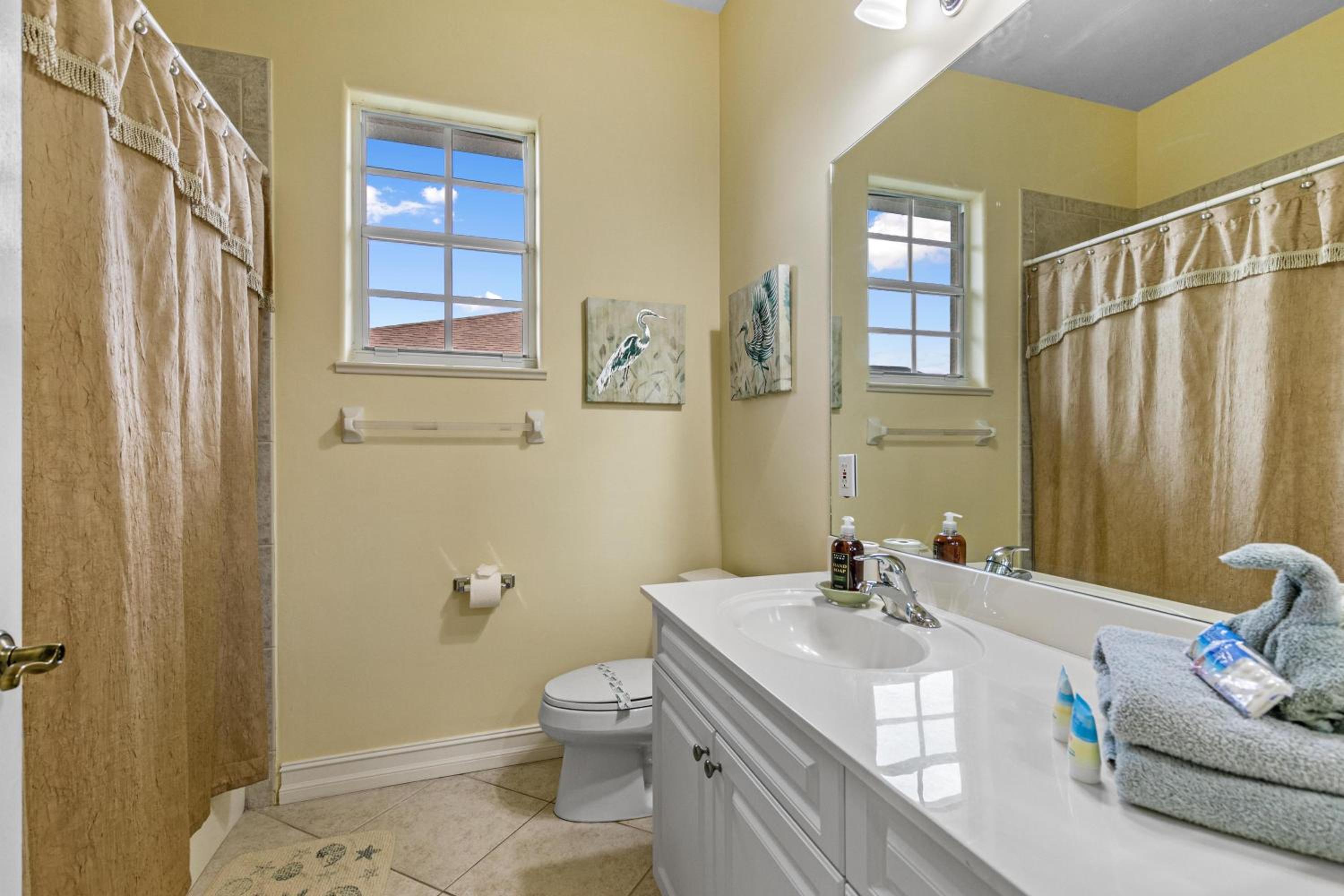 Updated and Luxurious 5BR Waterfront Oasis on Marco Island