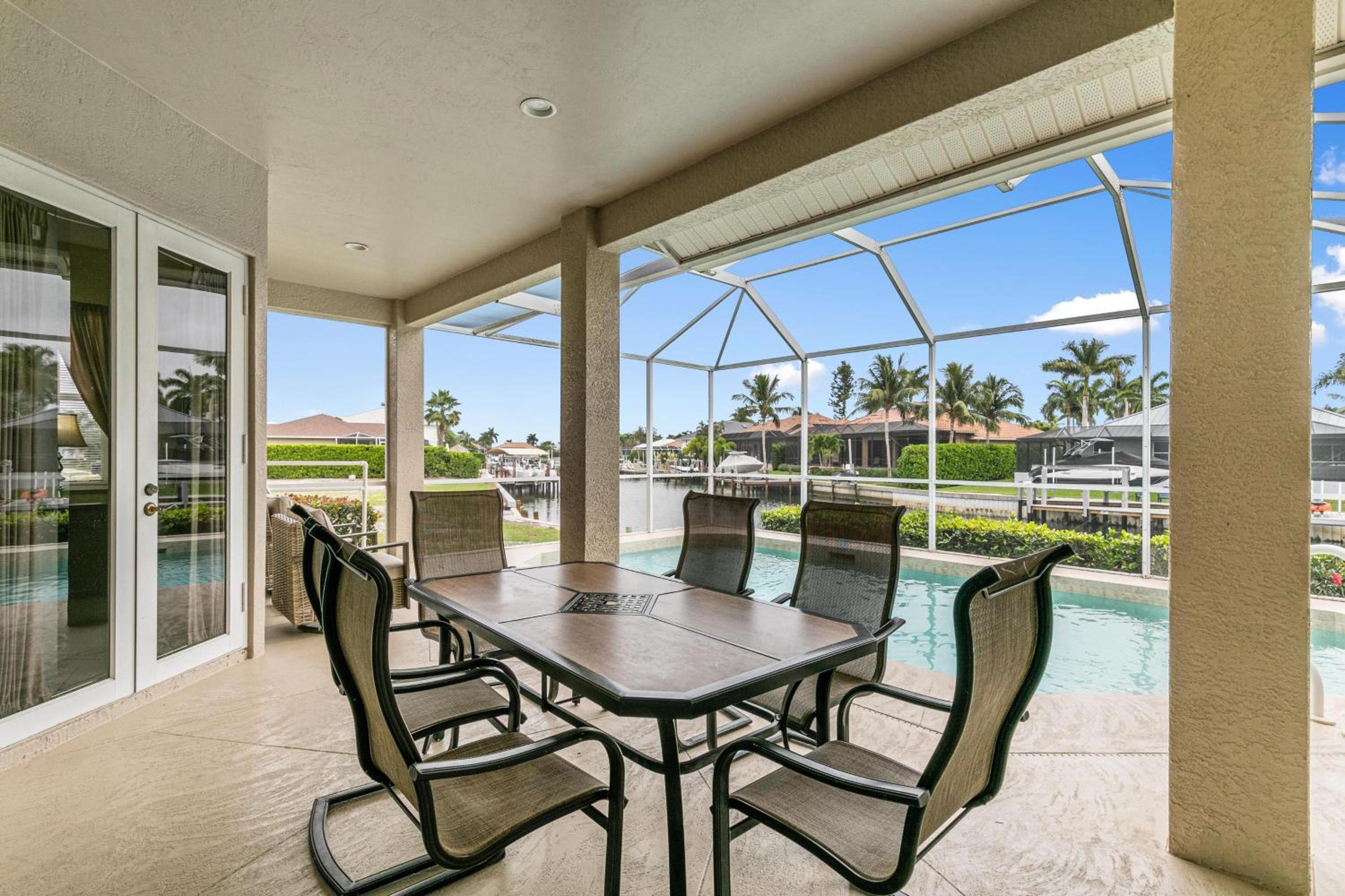 Updated and Luxurious 5BR Waterfront Oasis on Marco Island