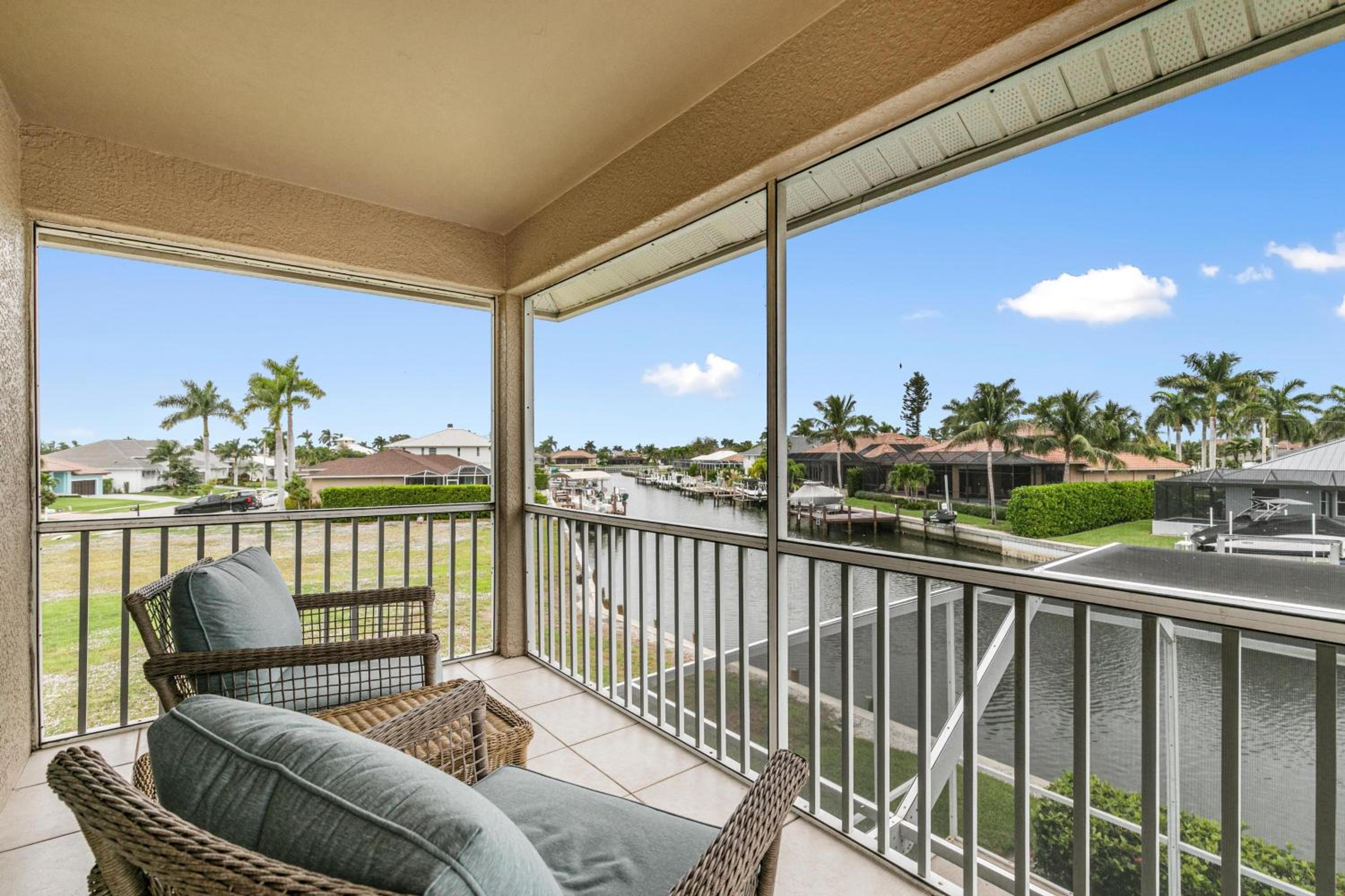 Updated and Luxurious 5BR Waterfront Oasis on Marco Island