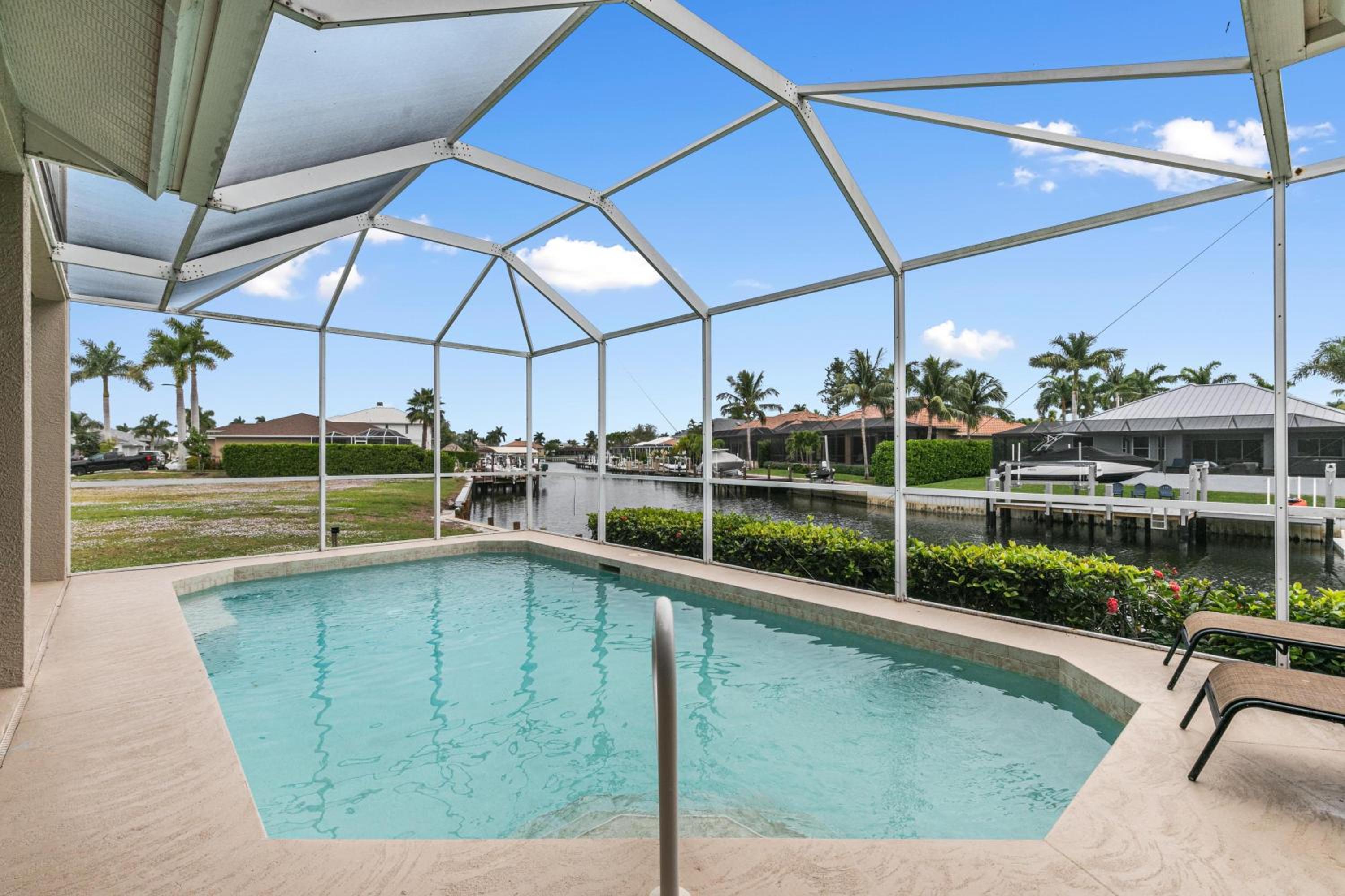 Updated and Luxurious 5BR Waterfront Oasis on Marco Island