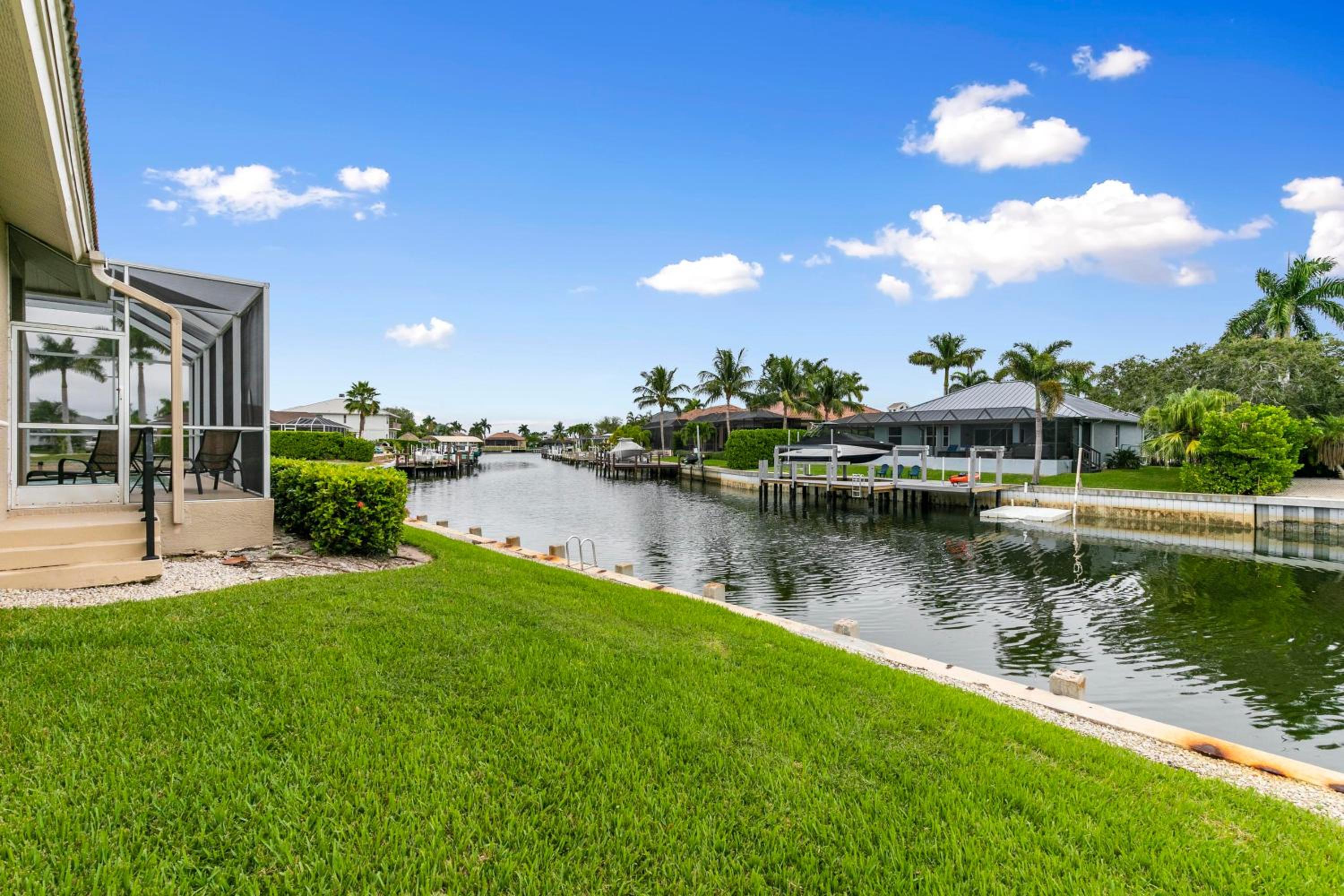 Updated and Luxurious 5BR Waterfront Oasis on Marco Island