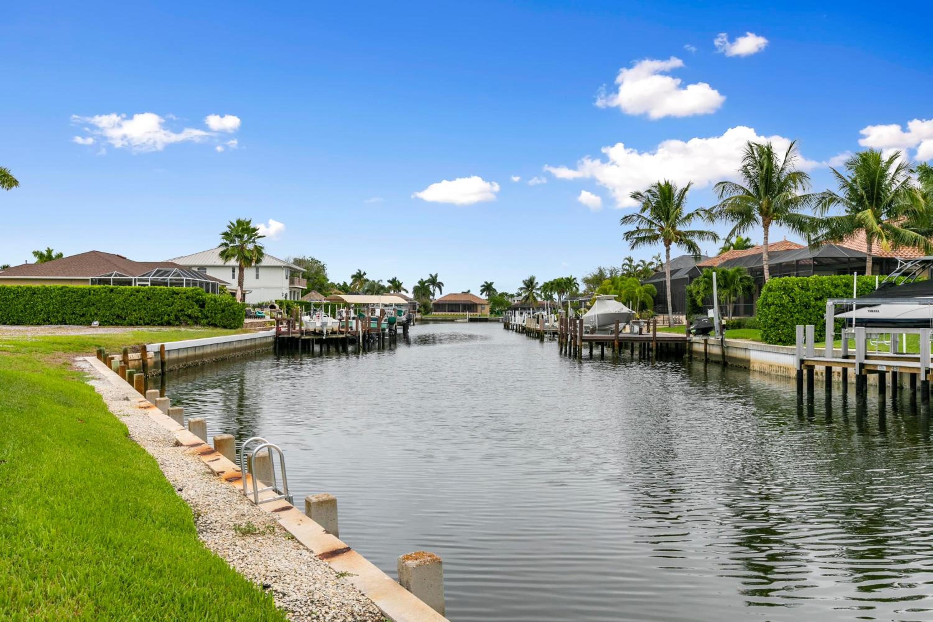 Updated and Luxurious 5BR Waterfront Oasis on Marco Island