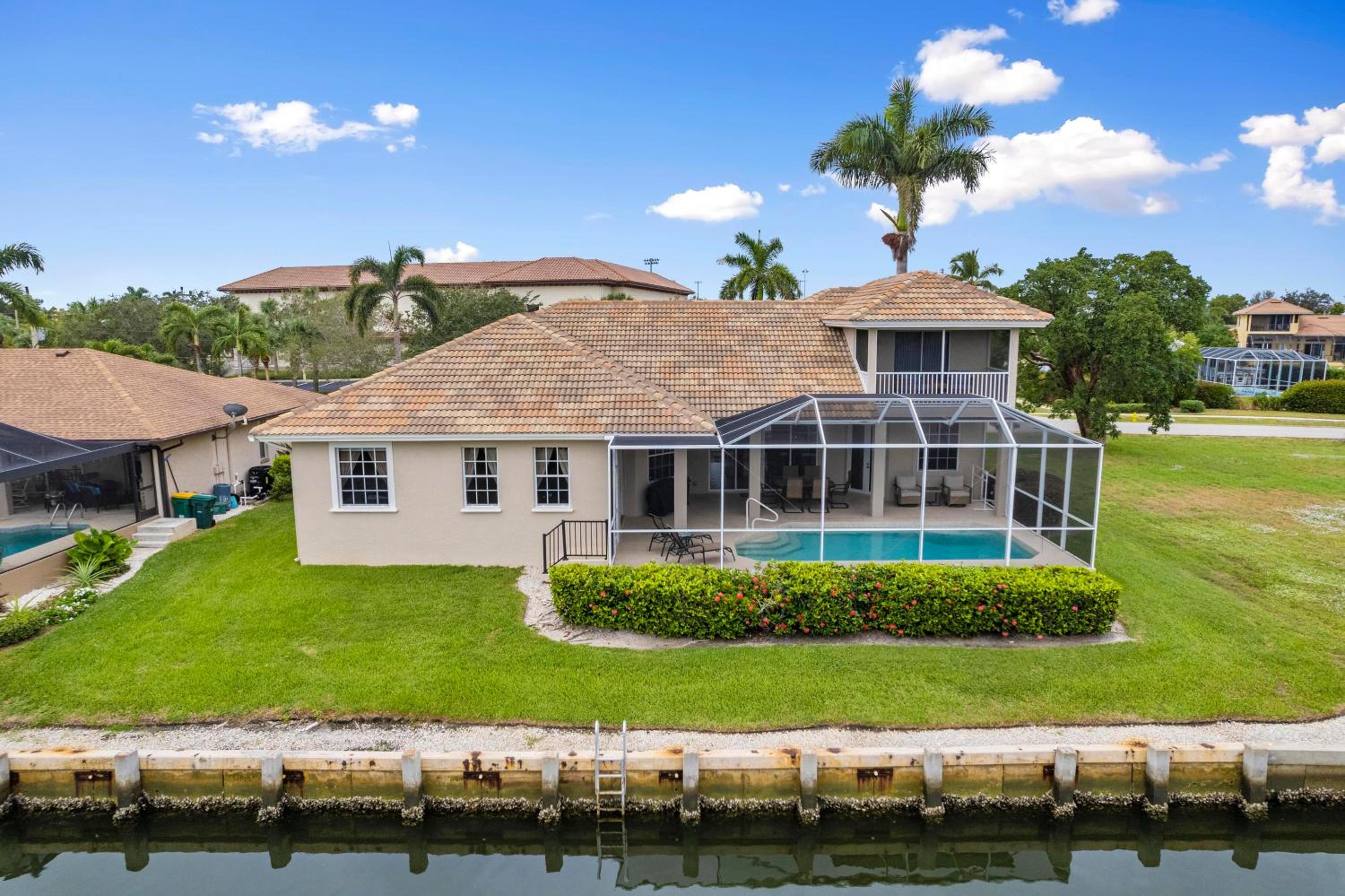 Updated and Luxurious 5BR Waterfront Oasis on Marco Island
