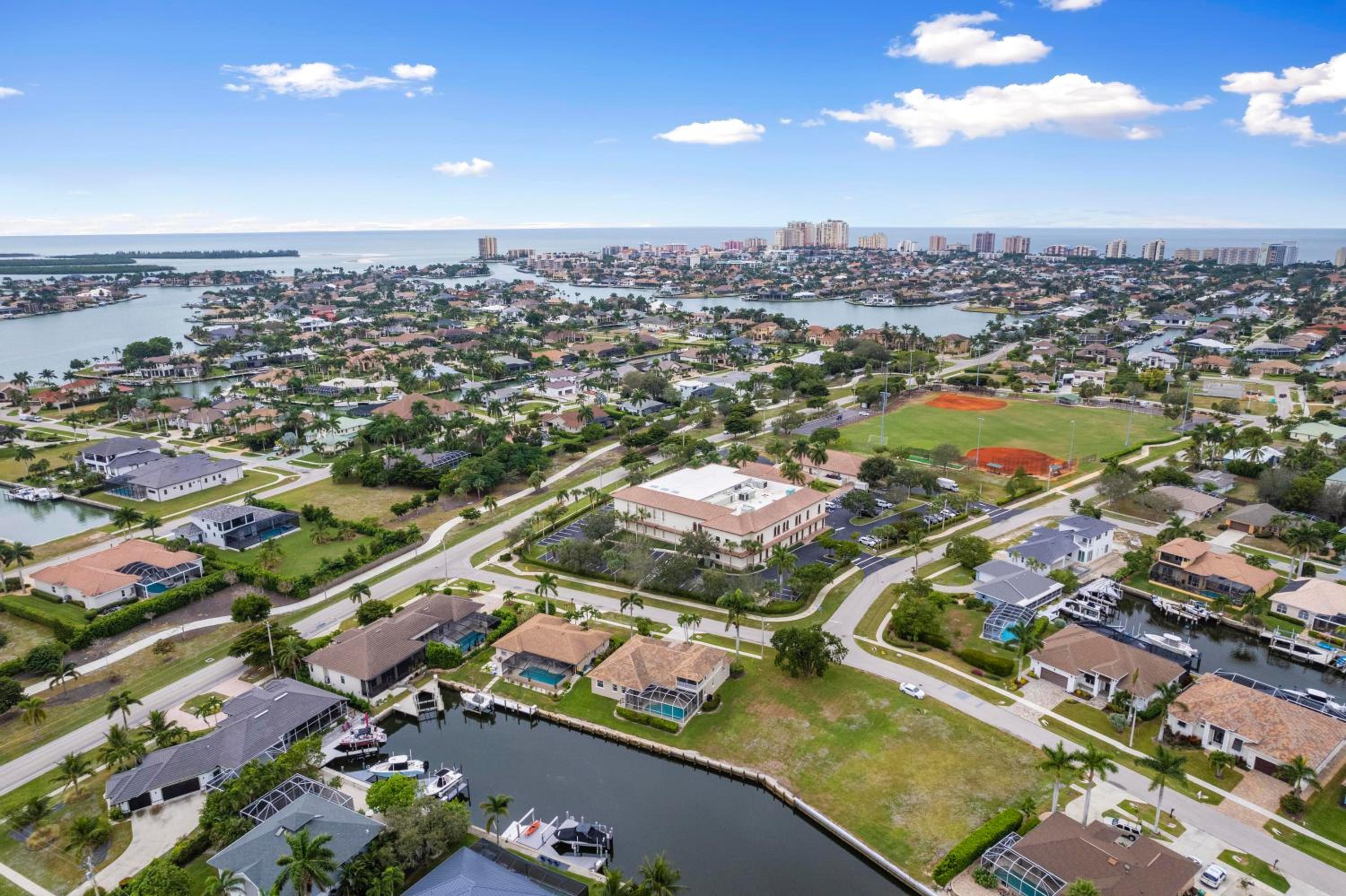 Updated and Luxurious 5BR Waterfront Oasis on Marco Island