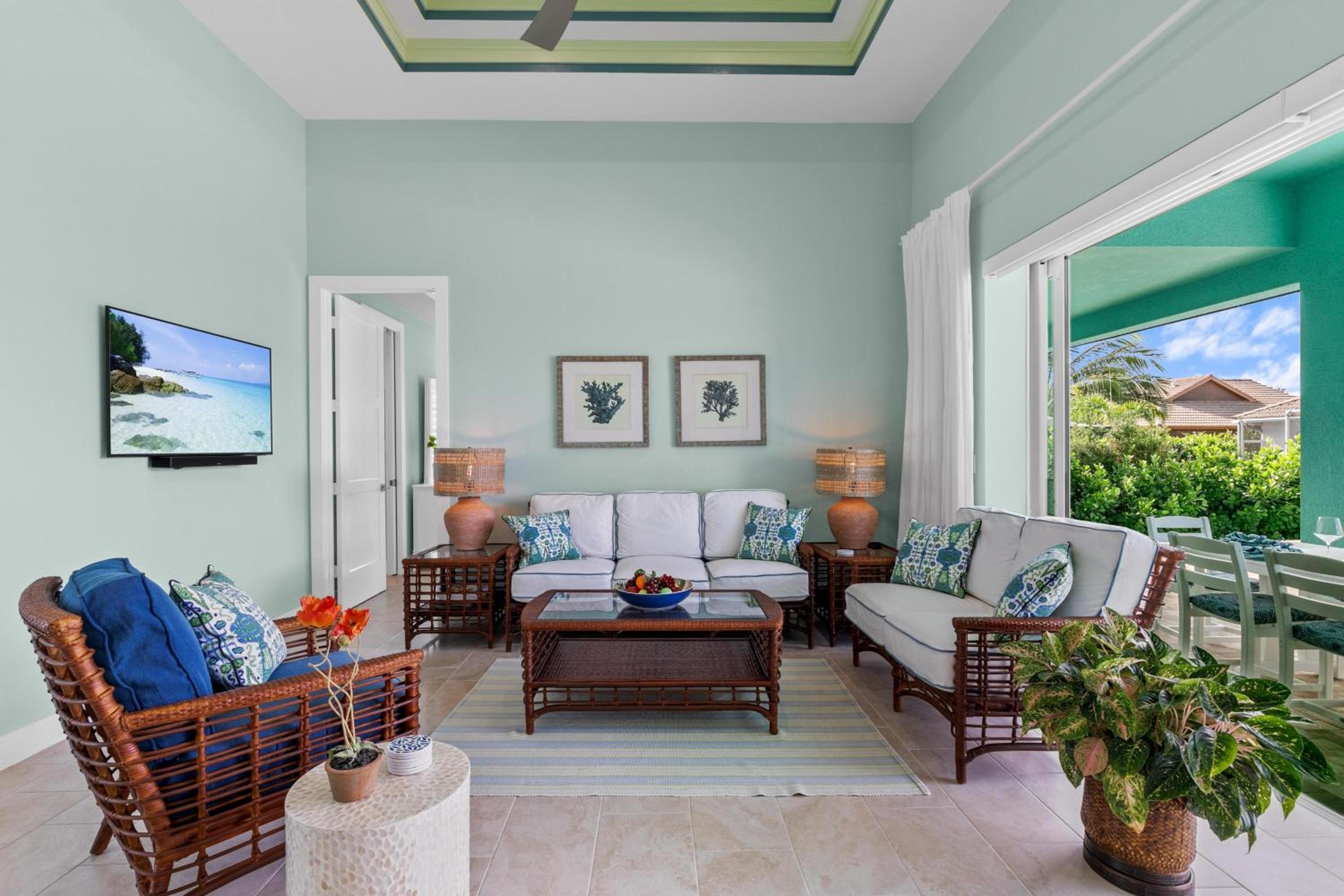 Stunning 3-Bedroom Beach Oasis with Private Pool and Luxurious Amenities view 3