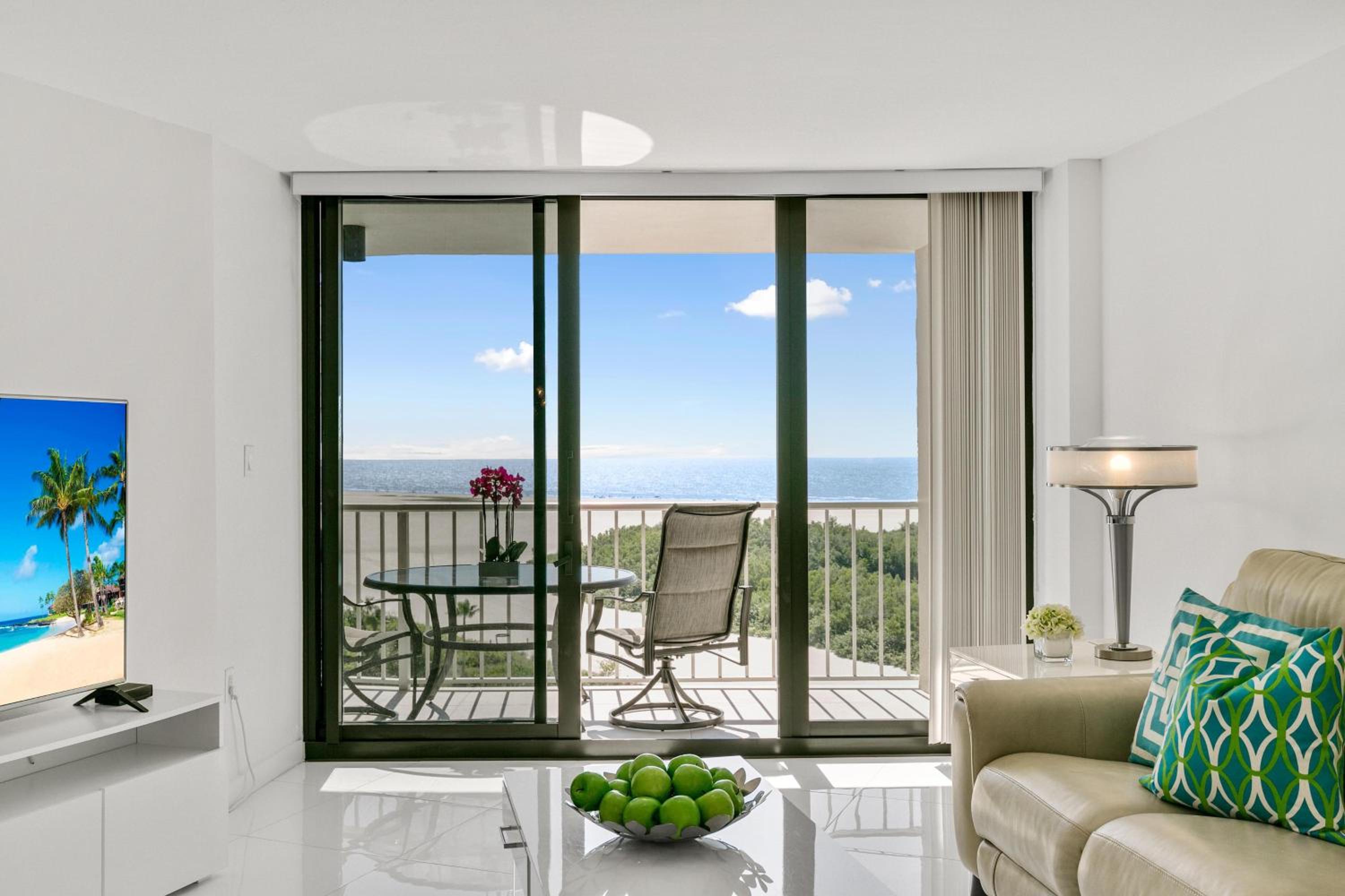Stunning 2-Bedroom Beachfront Condo with Breathtaking Views