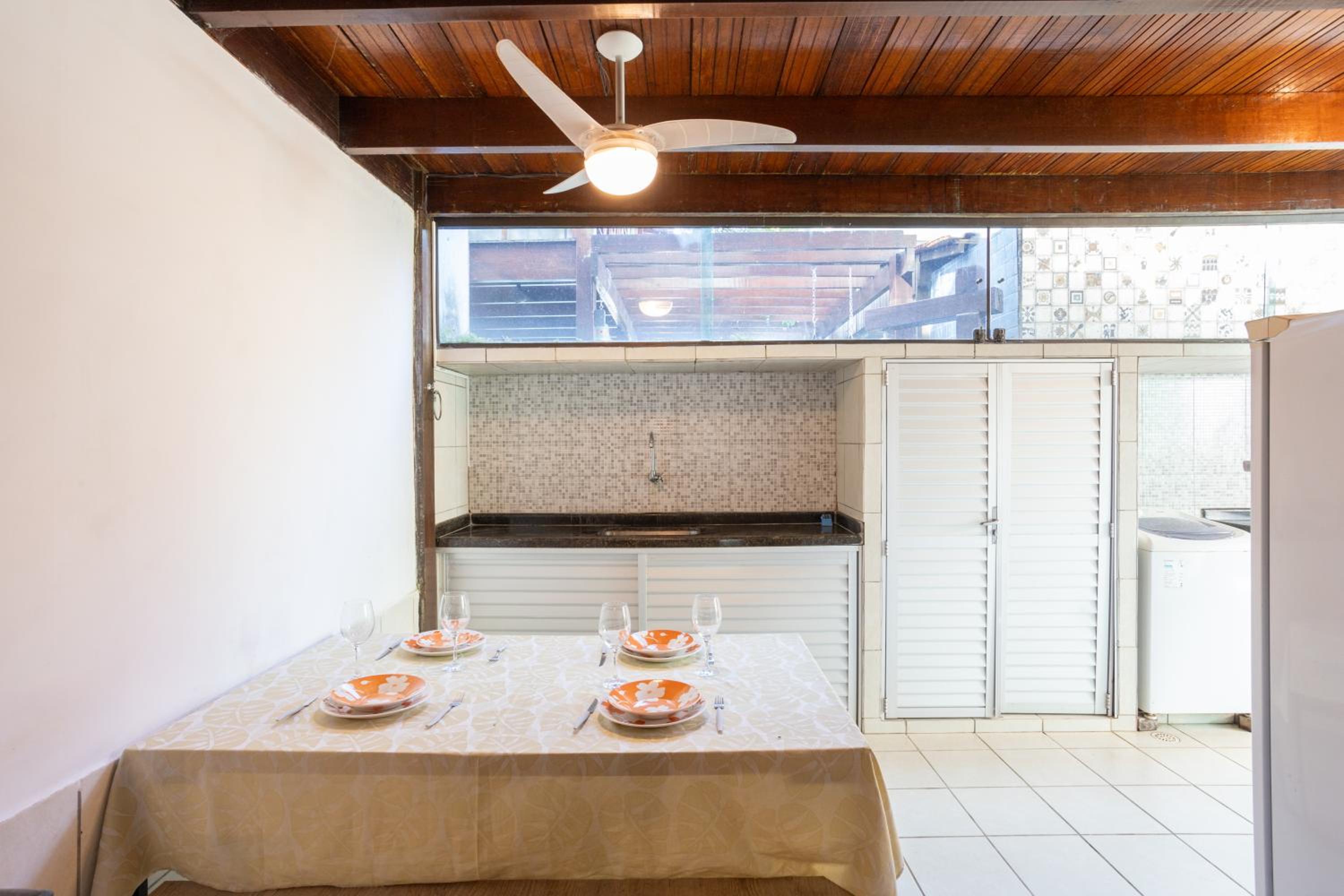 Casa Paresí completa na Praia dos Carneiros