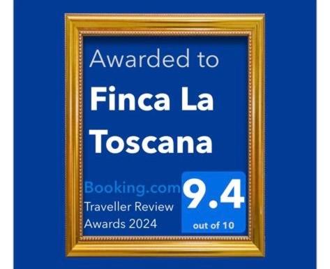 Finca La Toscana view 2