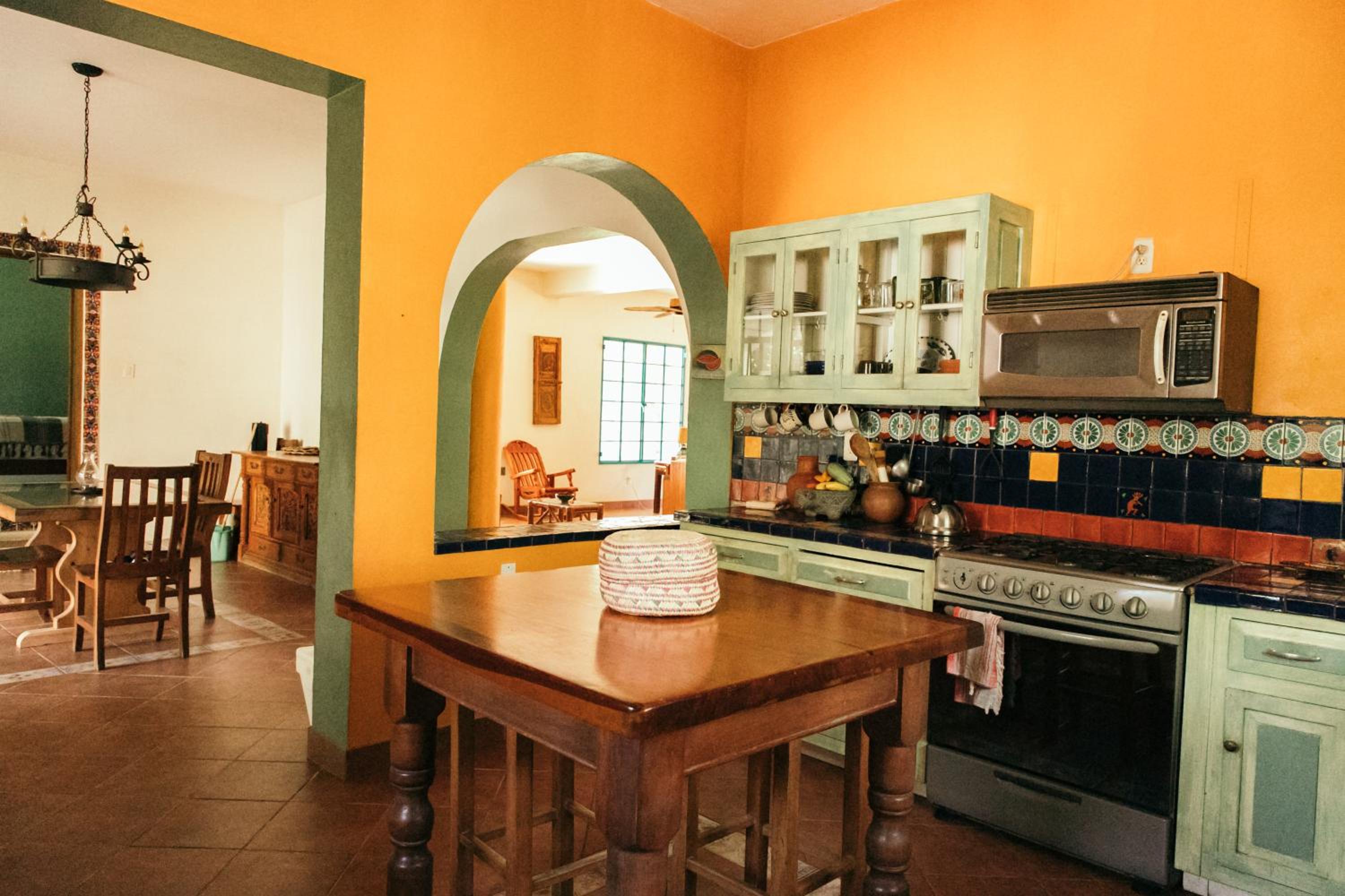 Bombon Guesthouse