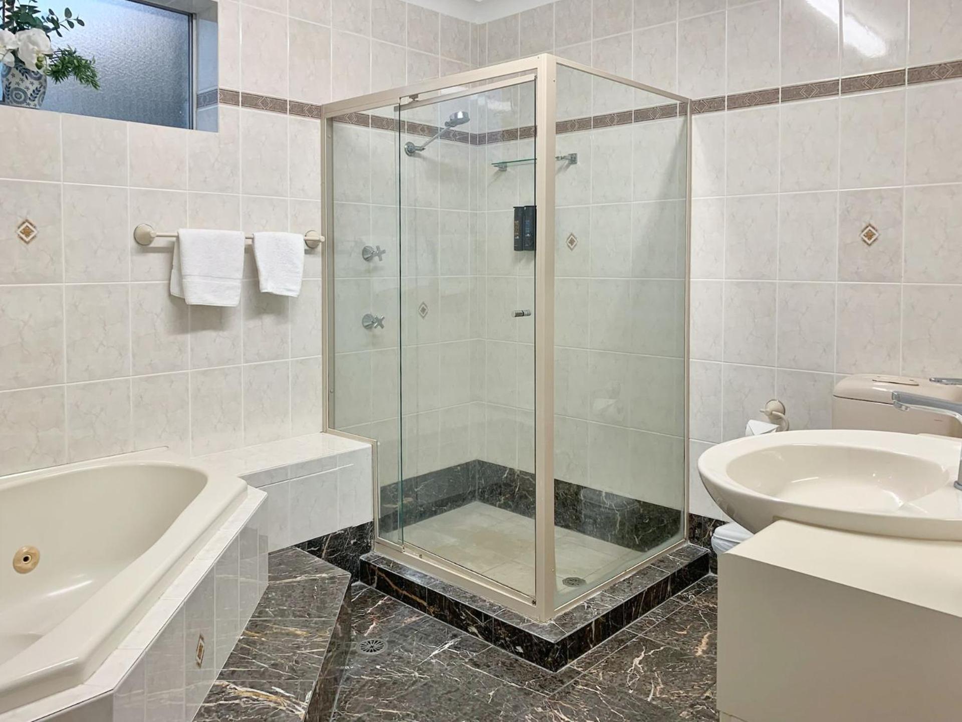 Laman Lodge Unit 5 15 Laman Street