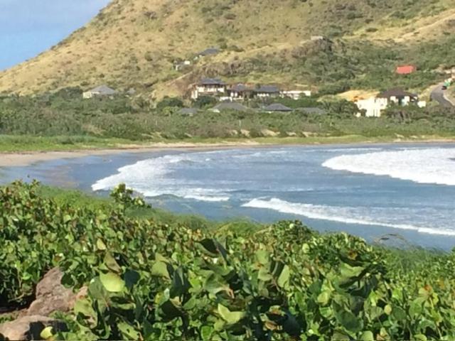 Oceanfront Beach House - RATE SPECIAL- Valentines on BEACH w Club Access Tennis King Bed view 3