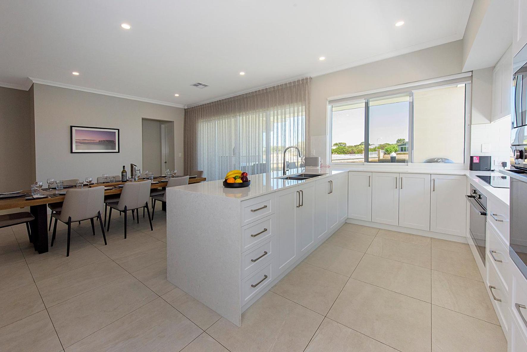 A Waterside Paradise - Geographe's Hidden Oasis