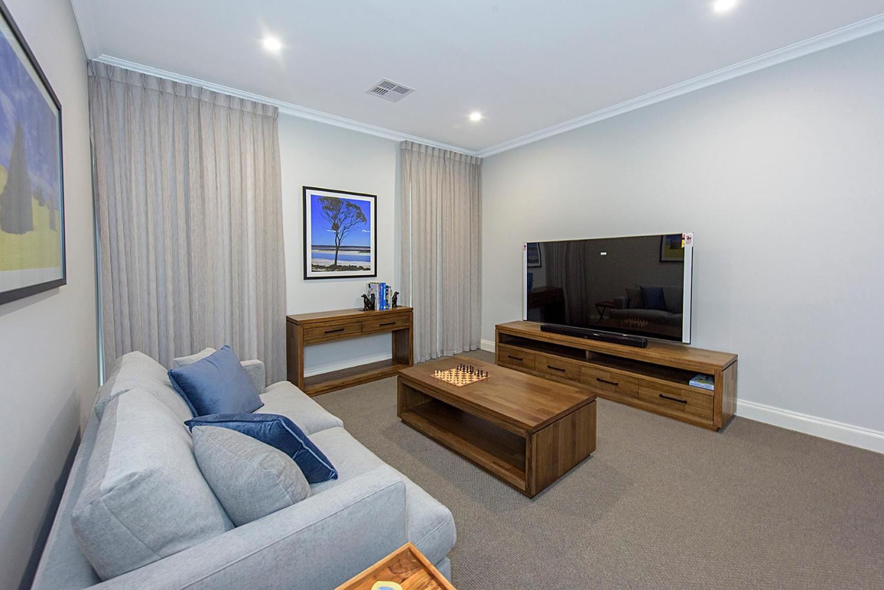 A Waterside Paradise - Geographe's Hidden Oasis