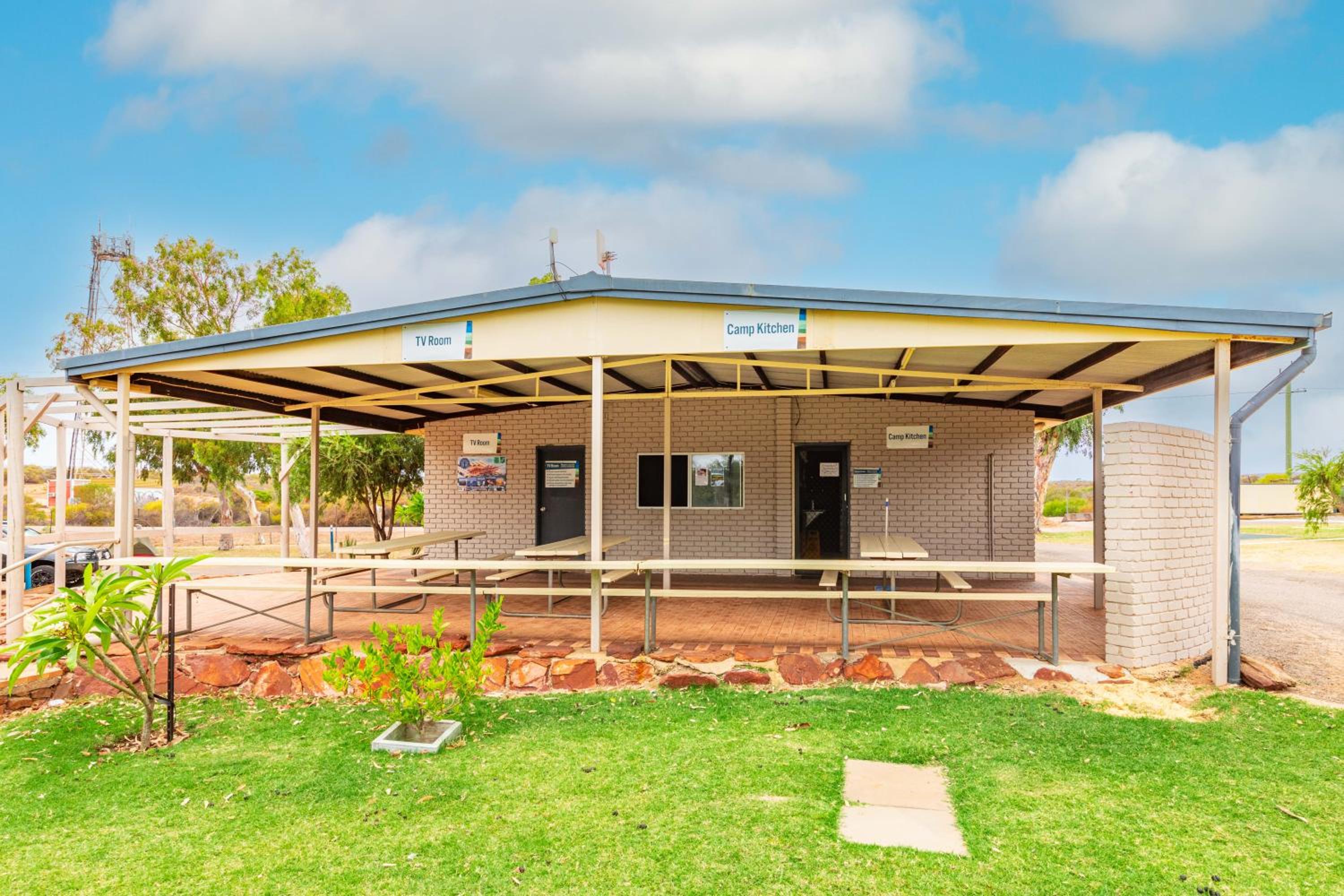 Kalbarri Tudor Holiday Park