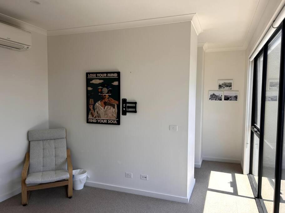 Four-Bedroom Town House in Port Melbourne