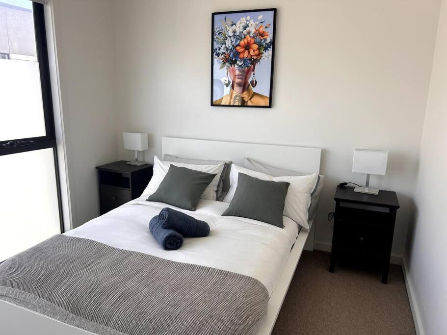 Four-Bedroom Town House in Port Melbourne