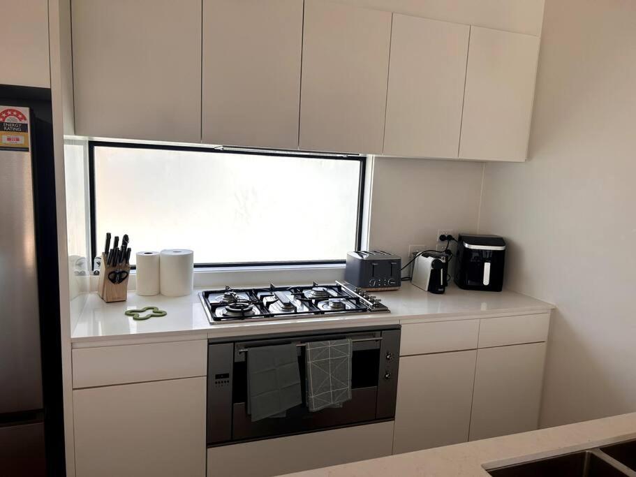 Four-Bedroom Town House in Port Melbourne