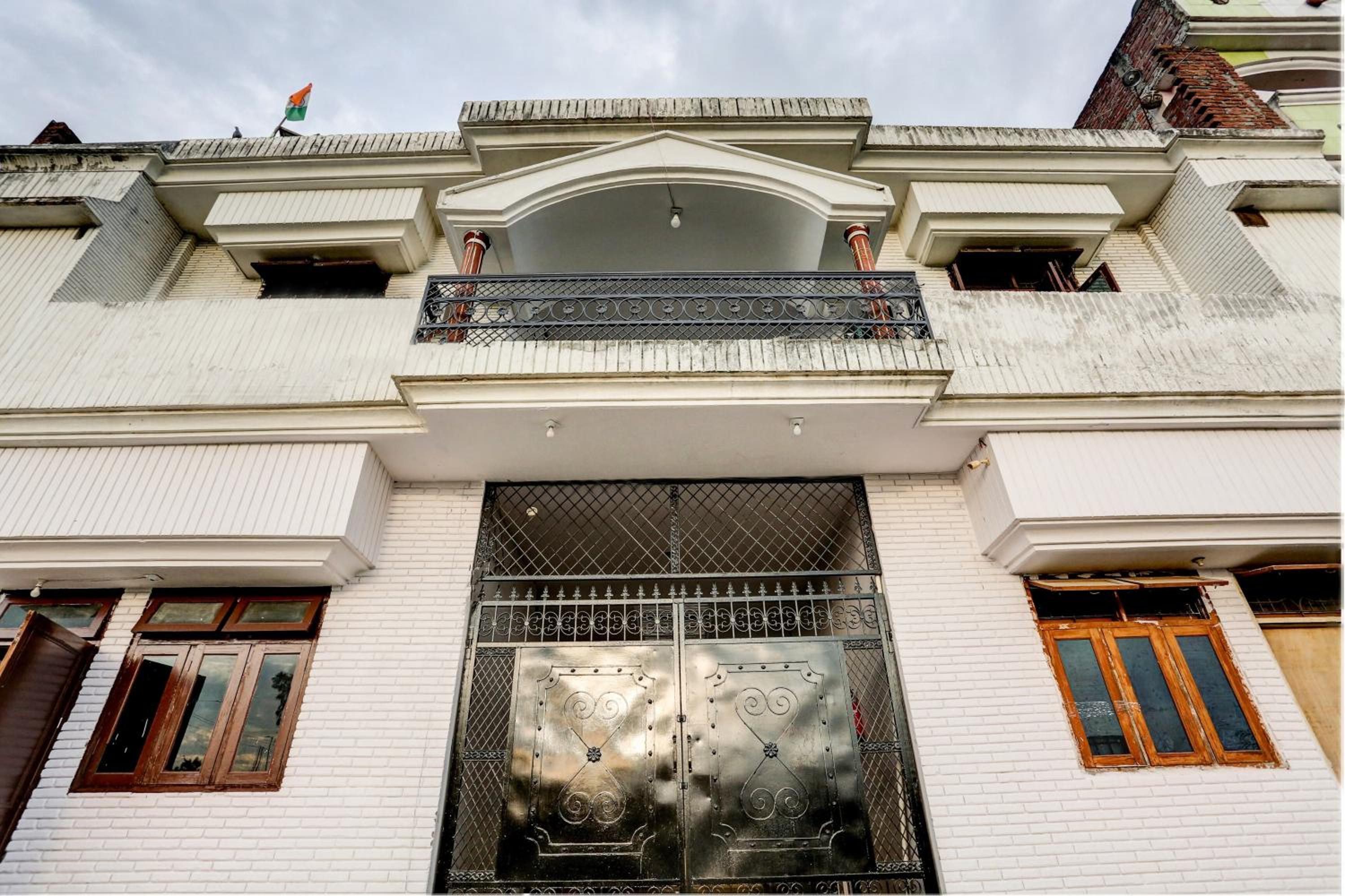 SPOT ON Avantika Guest House view 2