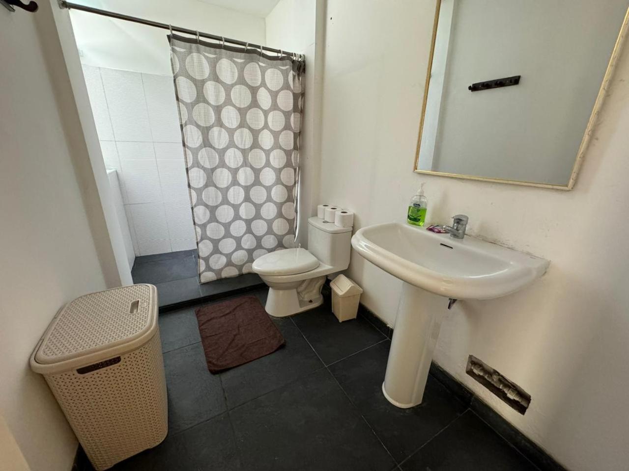 Apartamento de 2 habitaciones hasta 6 huéspedes en 2do piso view 4
